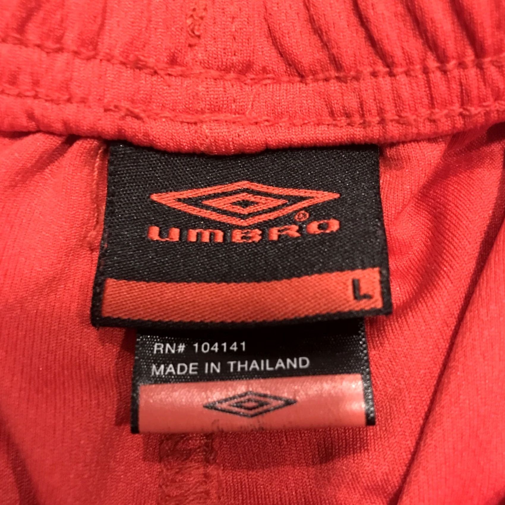 Umbro Umbro Shorts Womens L Polyester Red White Athletic A7 Size 36" / US 14 / IT 50 - 3 Thumbnail