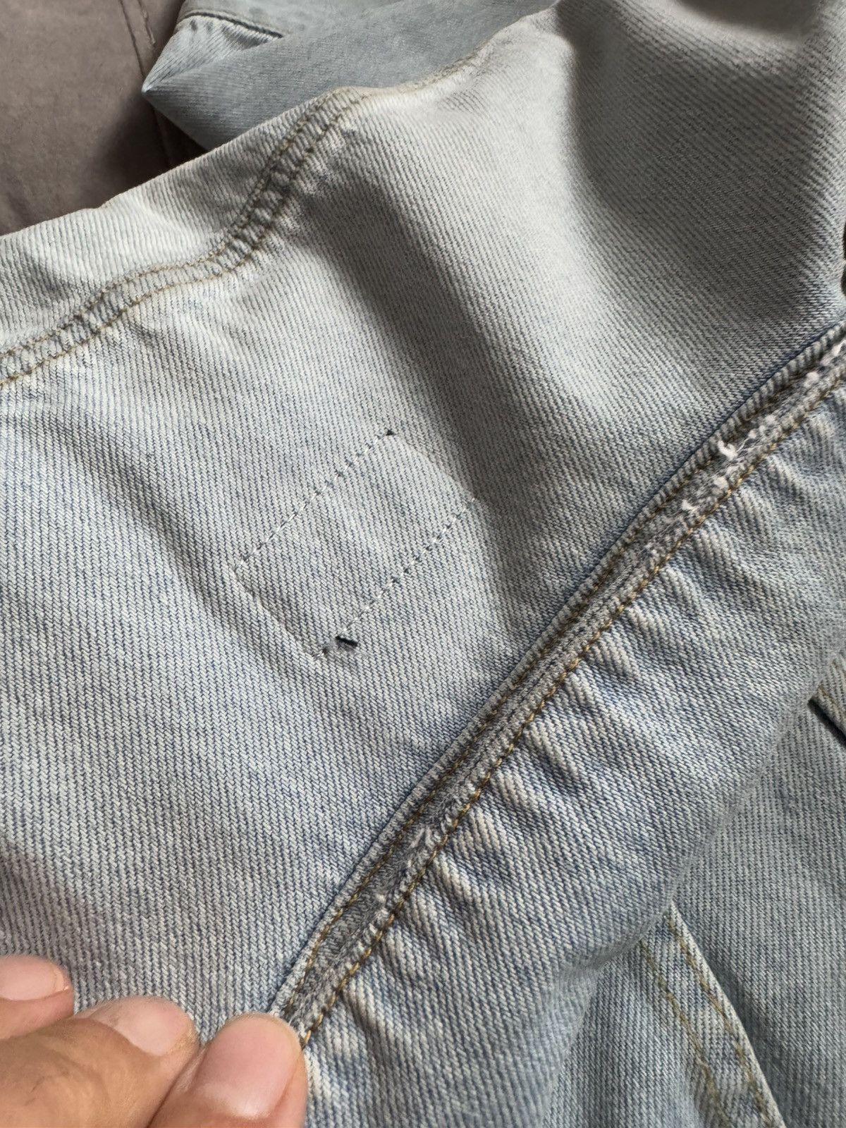 Saint Laurent Paris SAINT LAURENT denim jacket sizes in photos BY TAPE MEASURE Size US XS / EU 42 / 0 - 18 Thumbnail