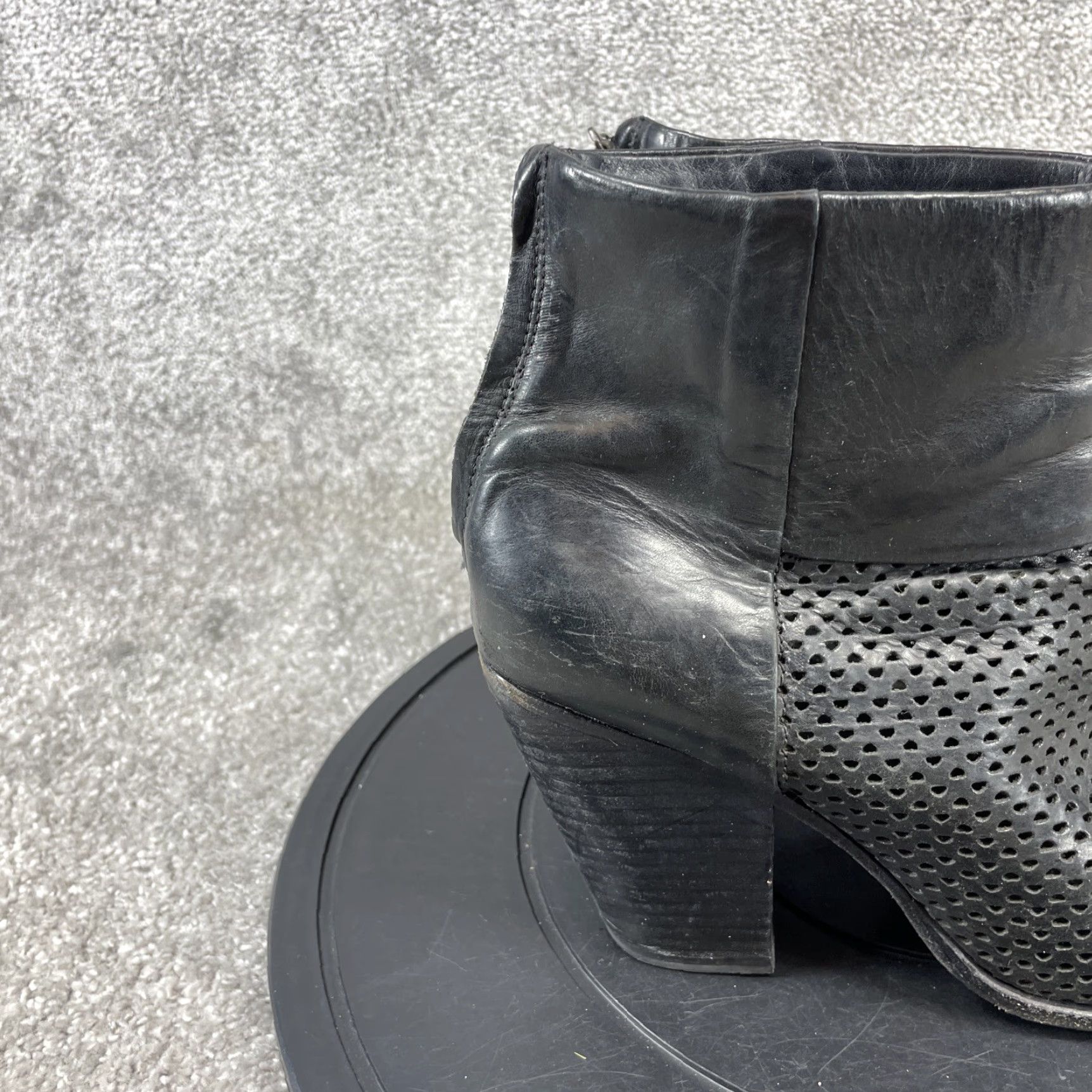 Rag & Bone VINTAGE rag & bone Women’s Bootie Size 10 US 40 EU Black Leather Ankle High Heel Fall Winter Outsole Rubber Size US 10 / IT 40 - 3 Thumbnail
