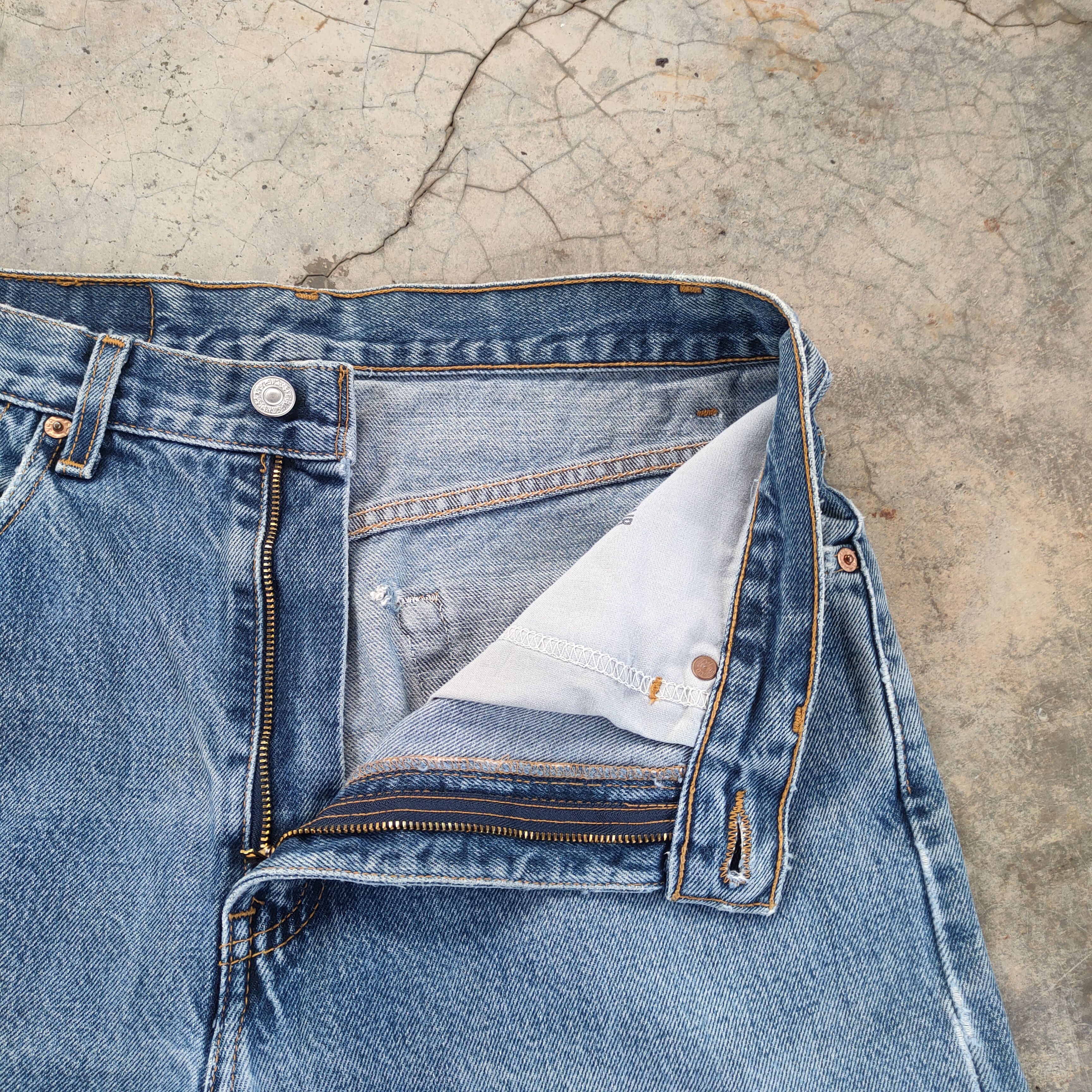 Levi's Vintage Clothing W32 LEVI'S 505 FADED DISTRESSED DENIM JEAN PANTS Size US 32 / EU 48 - 5 Thumbnail
