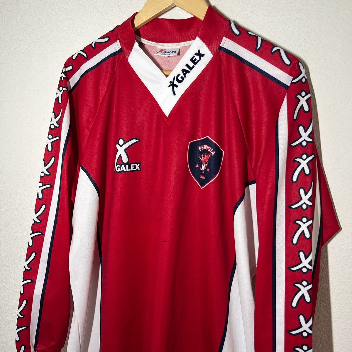Vintage Perugia 2000-2001 Training LS Jersey | Vintage Soccer Size US L / EU 52-54 / 3 - 2 Thumbnail