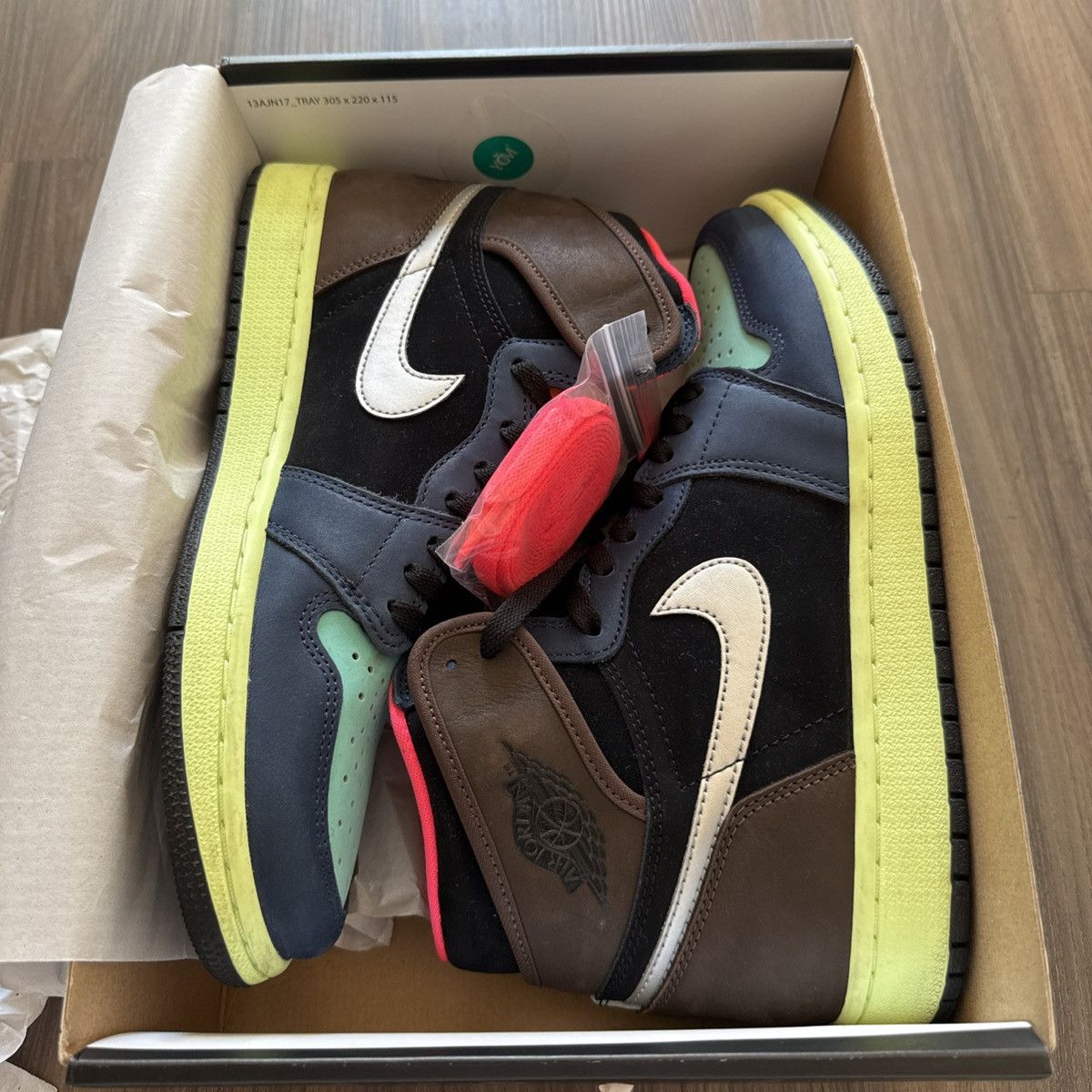 Nike Nike Air Jordan 1 Retro High OG “Bio Hack” Baroque -Size 9.5 Size US 9.5 / EU 42-43 - 12 Thumbnail