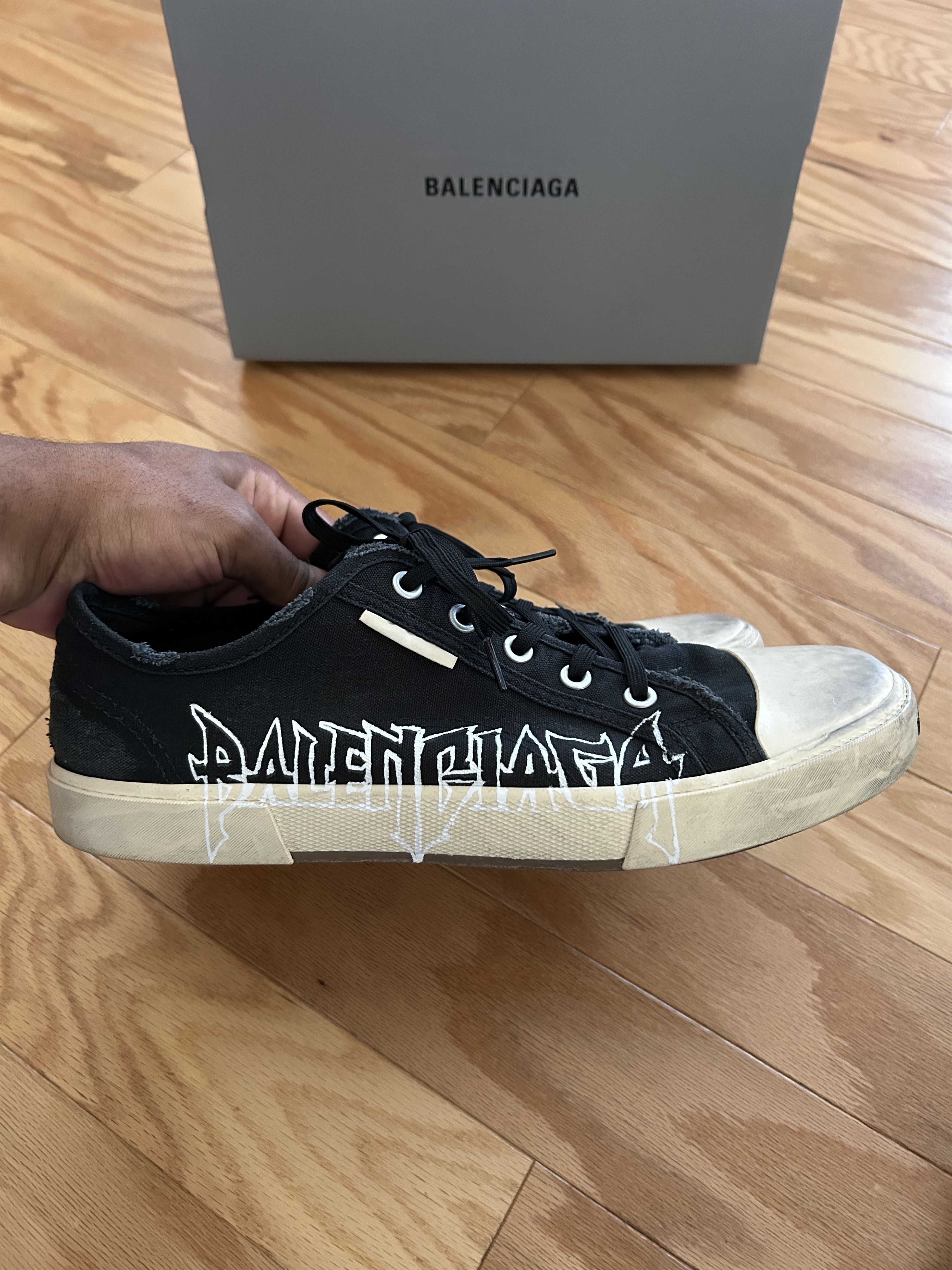 Balenciaga Paris Low-Top Sneakers