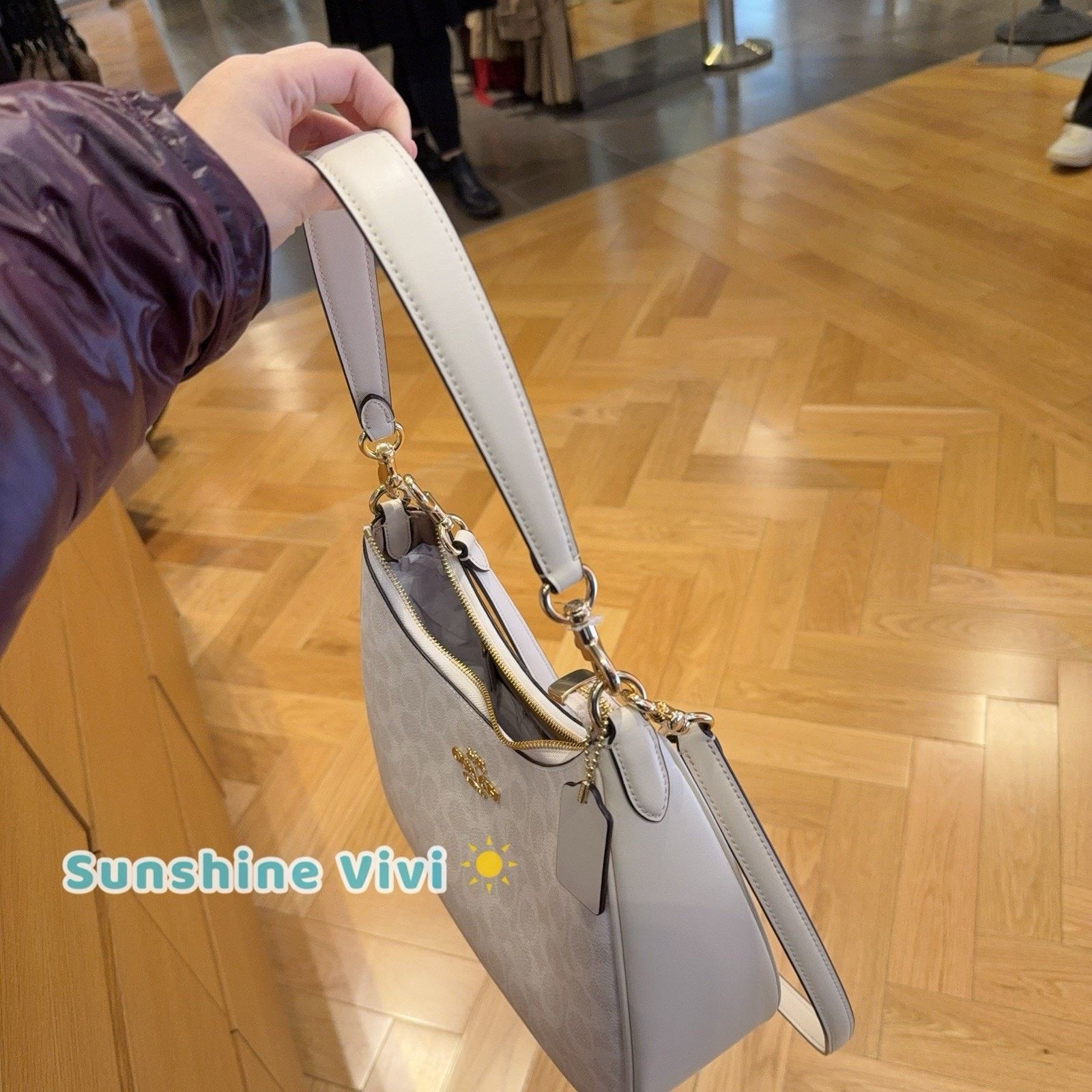 Coach NWT Coach Teri Hobo Bag Signature Canvas/CV940 WHITE/CHALK Size ONE SIZE - 11 Thumbnail
