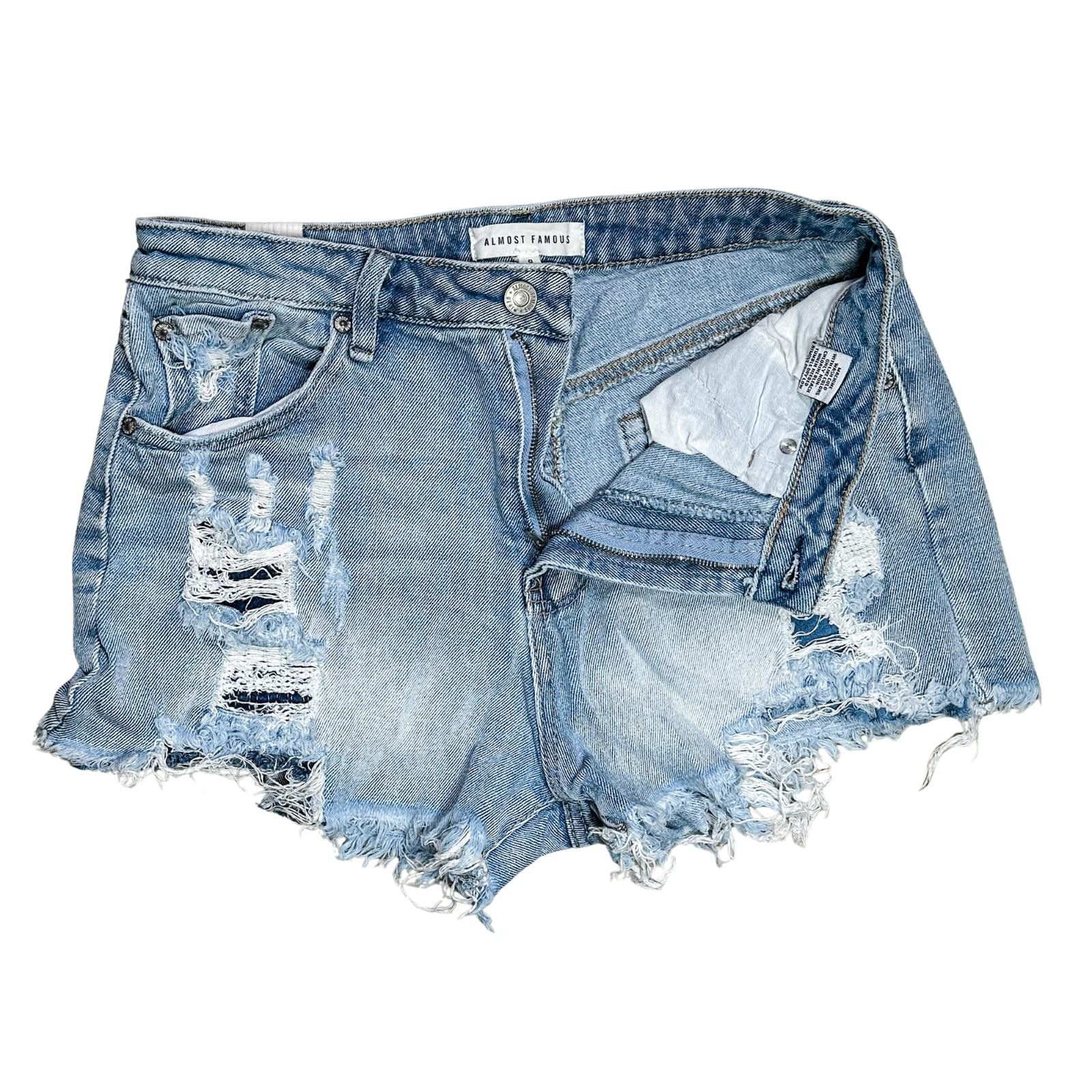 Almost Famous Almost Famous Distressed Cutoff Denim Shorts 9 Light Wash Size 28" / US 6 / IT 42 - 1 Thumbnail