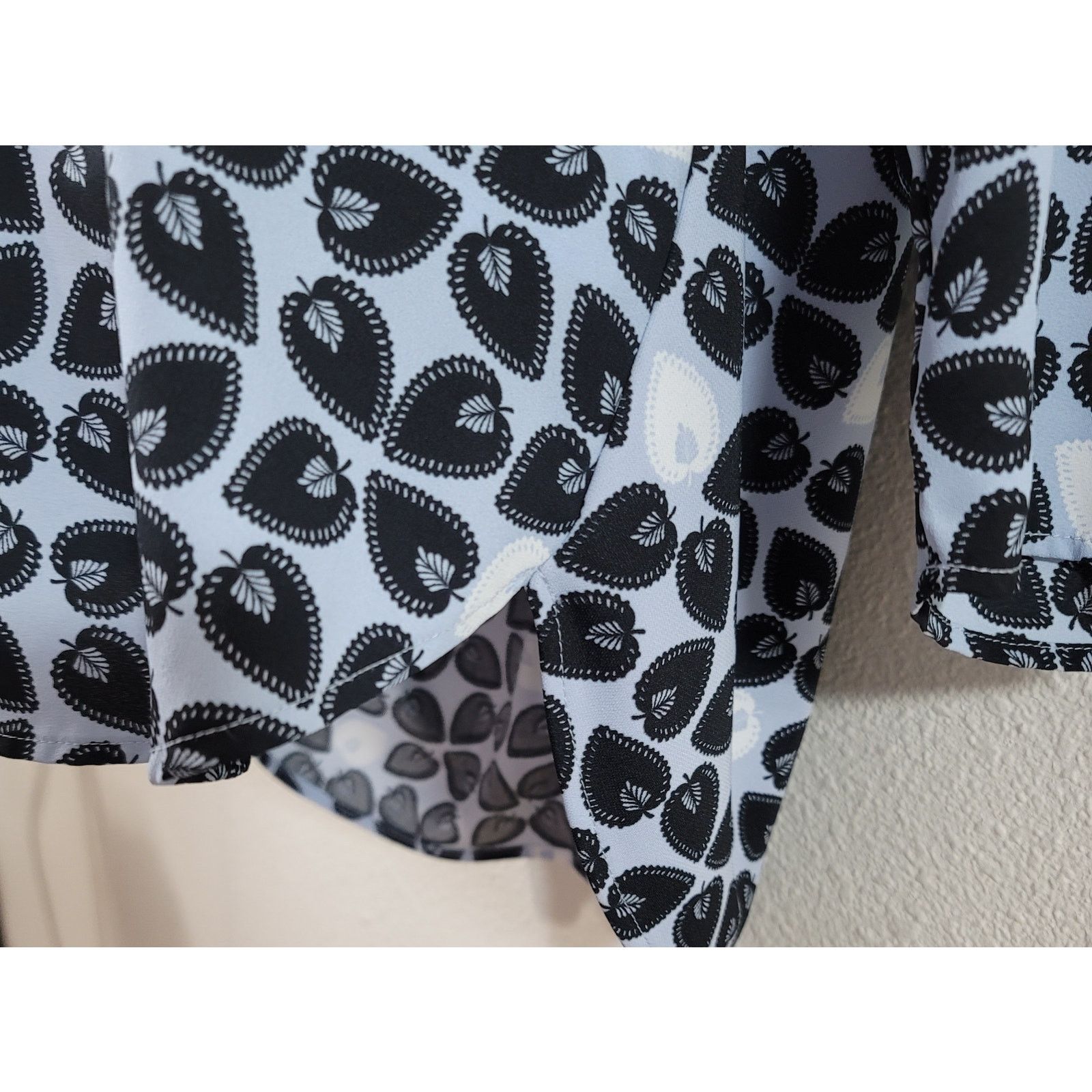 Ann Taylor Ann Taylor Blue Black White Leaf Print Blouse Top Large NWOT Size L / US 10 / IT 46 - 6 Thumbnail