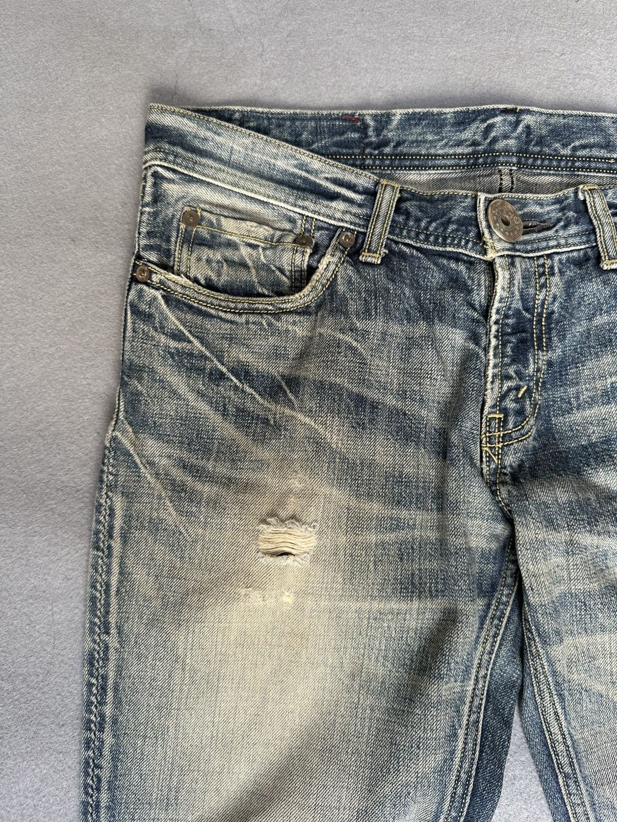 Japanese Brand Rodeo Crowns Japan Blue Faded Distressed Denim Size US 31 - 9 Thumbnail