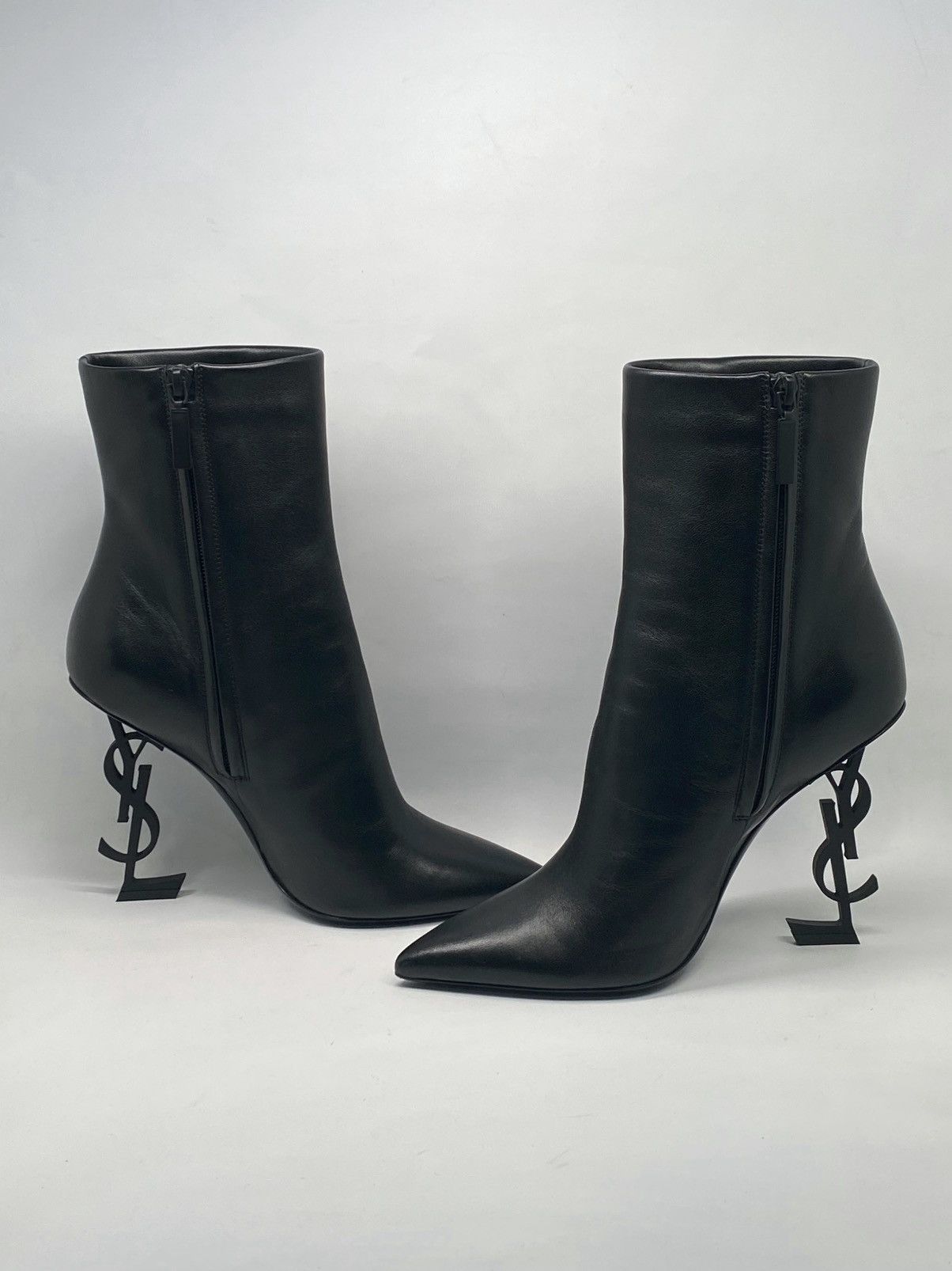 Yves Saint Laurent Saint Laurent Opyum Logo Leather Booties size 39.5 Size US 9.5 / IT 39.5 - 7 Thumbnail