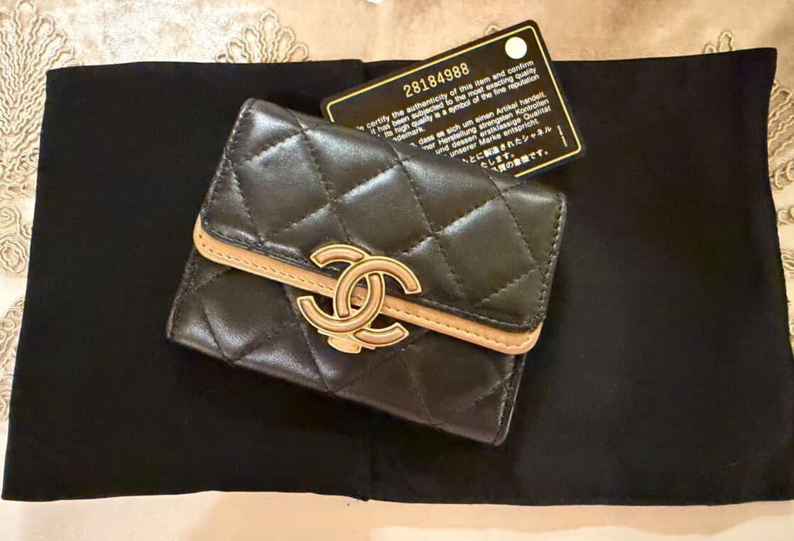 Chanel Chanel Quilted CC Chic Flap Size ONE SIZE - 1 Thumbnail