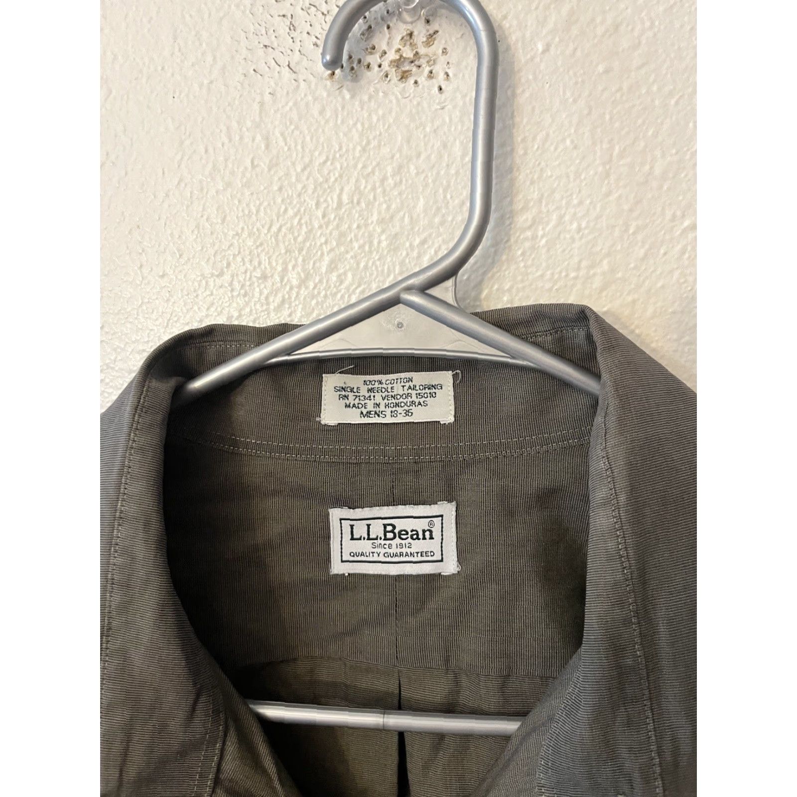 Vintage LL Bean Single Needle Tailoring Button-Up Oxford Brown Men 18-35 Regular Long Sleeve Cotton Shirt Vintage No N/A Size ONE SIZE - 3 Thumbnail