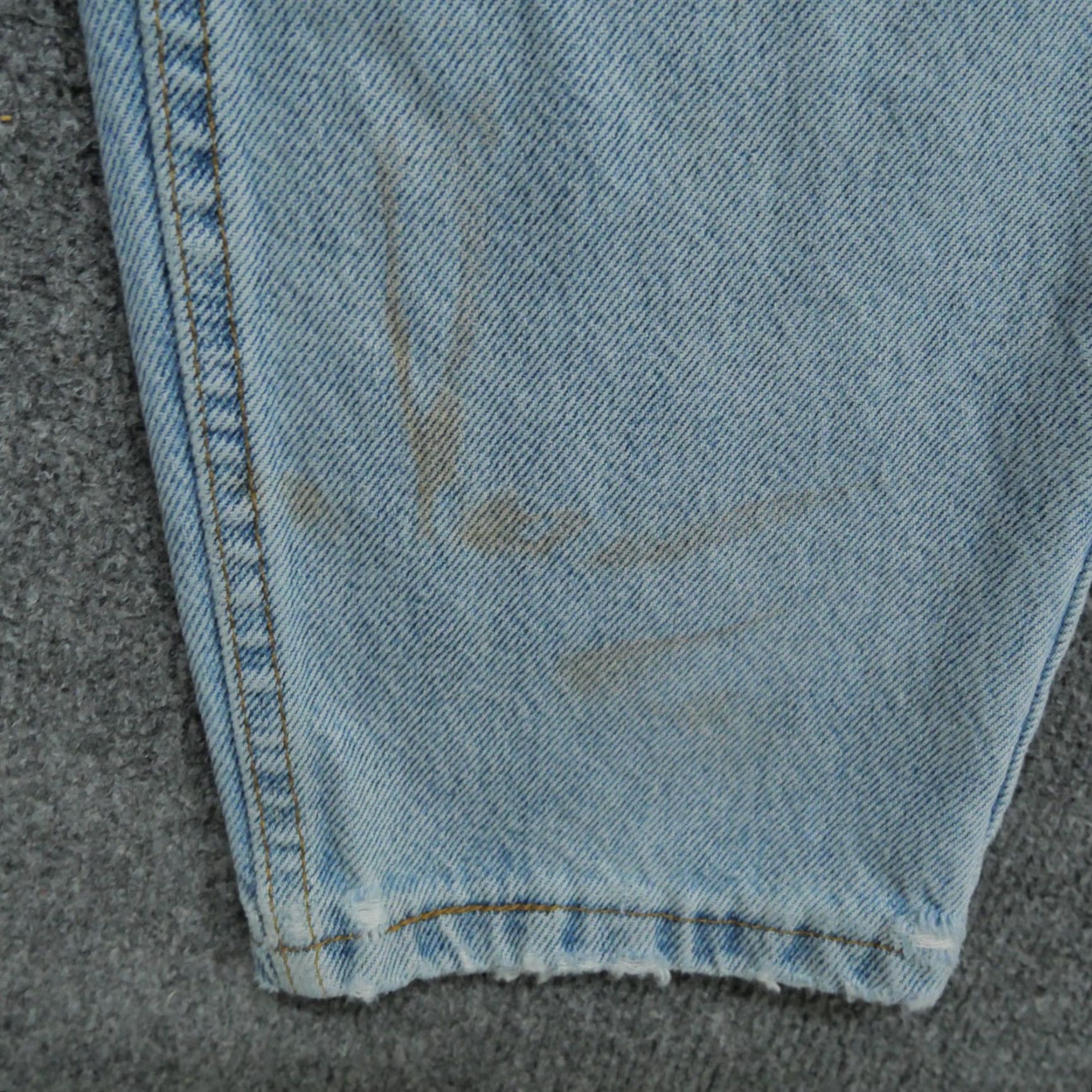 Levi's **VINTAGE LEVI'S 90S 12P PETITE BLUE DENIM JEANS RELAXED FIT** User: Vintage Levi's 90s 12P Petite Blue Denim Jeans Relaxed Fit Size 30" / US 8 / IT 44 - 6 Thumbnail