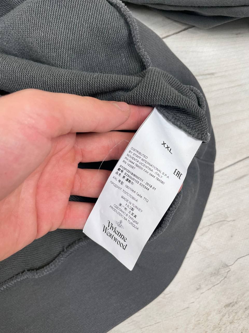 Vivienne Westwood Vivienne Westwood Sweatshirt Orb Logo Size US XXL / EU 58 / 5 - 12 Thumbnail