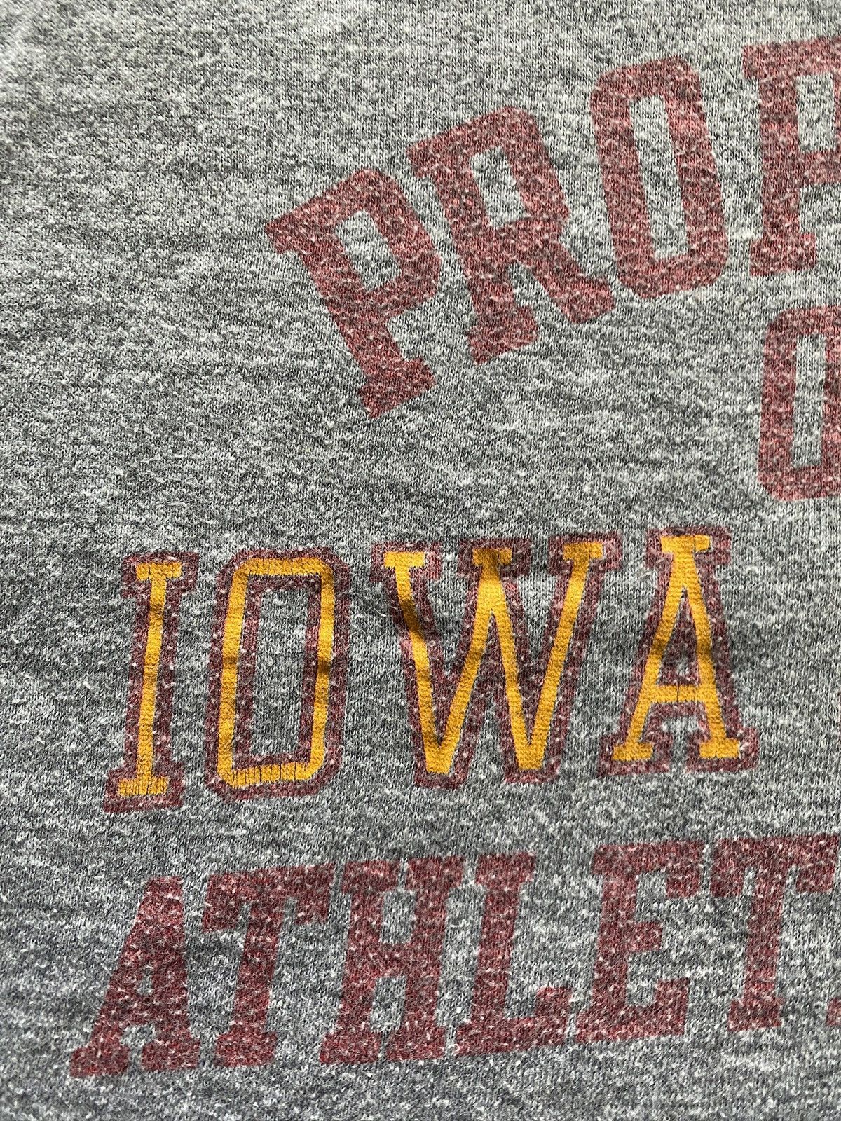 Vintage Vintage 80’s Iowa State Cropped Single Stitch Gray Tee Size US L / EU 52-54 / 3 - 3 Thumbnail