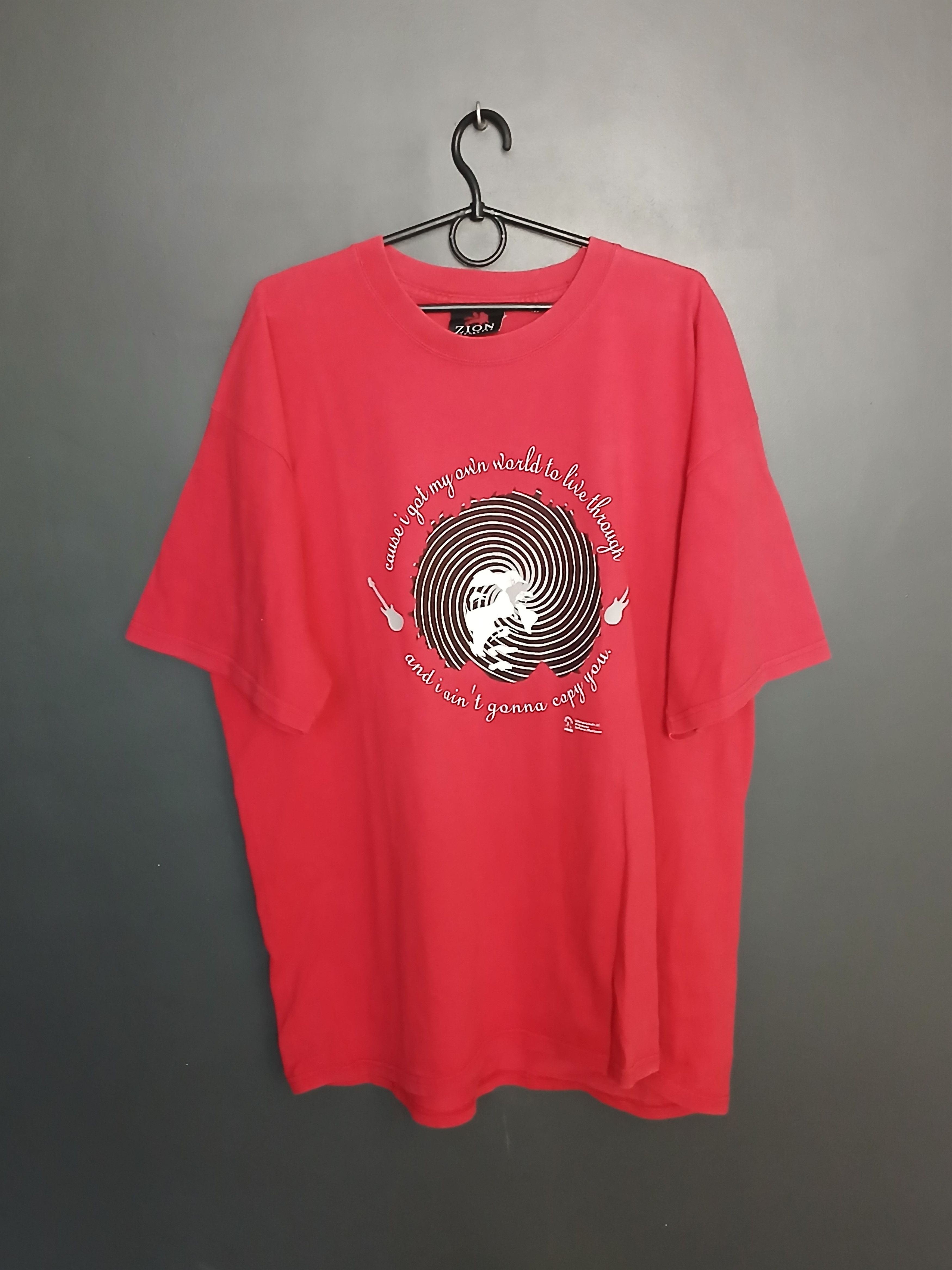Jimi Hendrix × Vintage Vintage 2004 Jimi Hendrix T-Shirt Size US XL / EU 56 / 4 - 1 Thumbnail