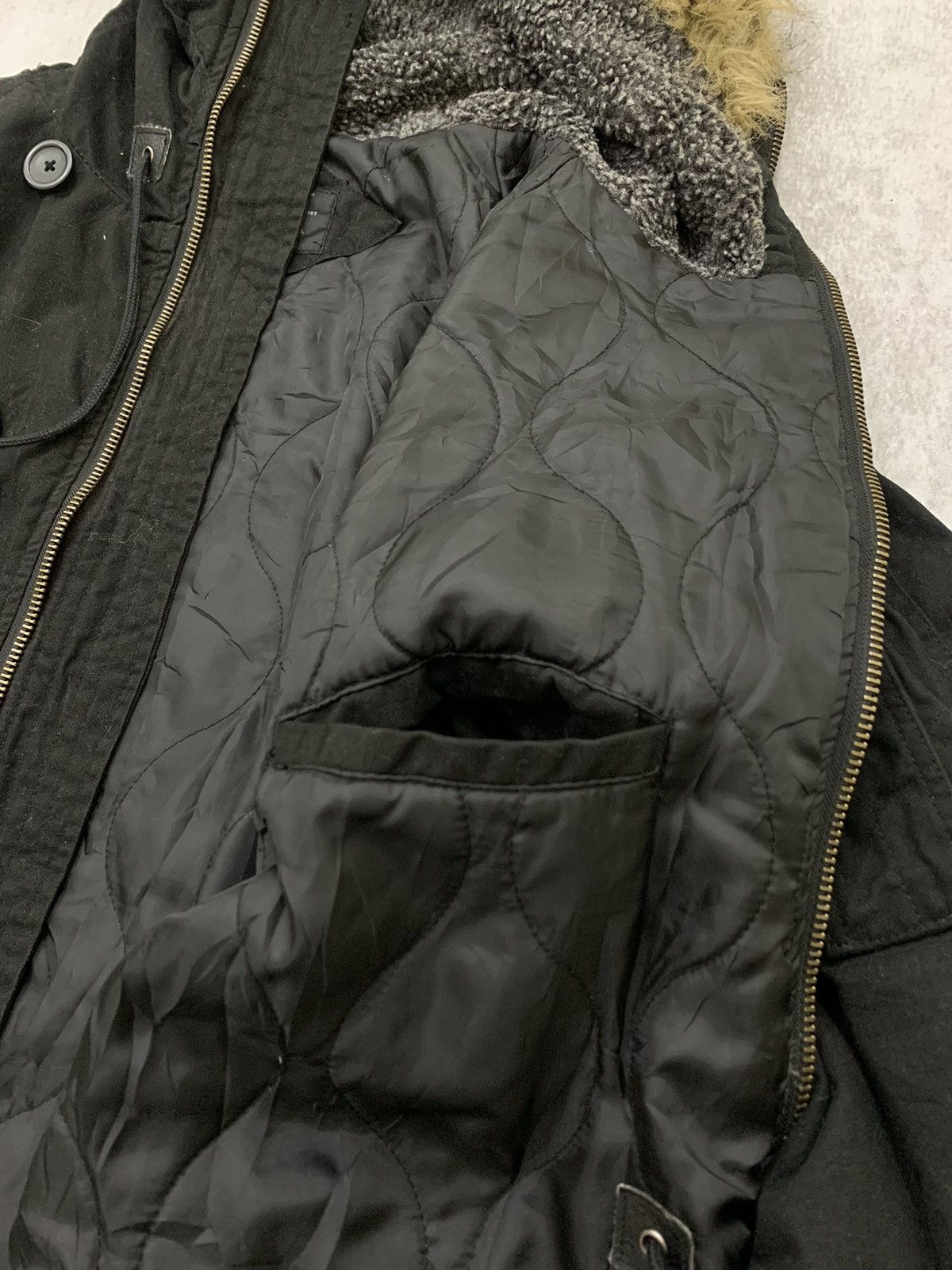 Le Grande Bleu (L.G.B.) 2000s Moussy Japan Fur Racoon y2k Japan Style if6was9 Size US L / EU 52-54 / 3 - 6 Thumbnail