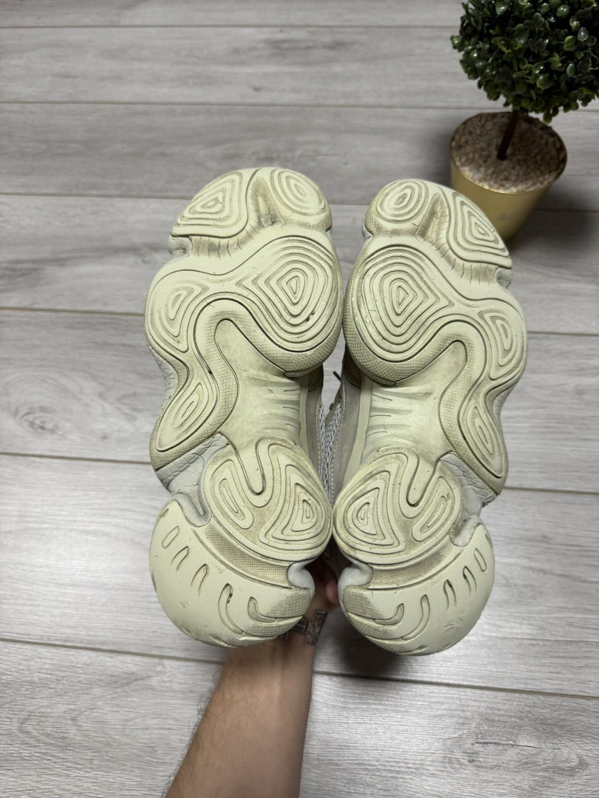 Adidas Bone White Yeezy 500 Blush 700 Cream Taupe Light 350 v2 Size US 9.5 / EU 42-43 - 6 Thumbnail
