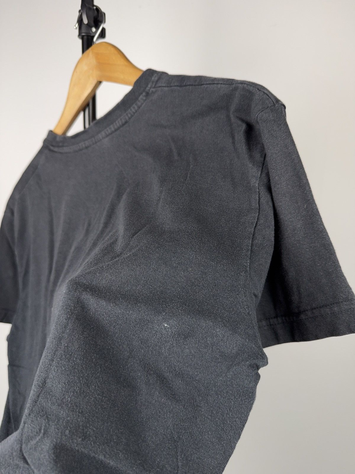 Vintage 90s Vintage Michelin Moto Racing Bibendum Tee Black Faded L Size US L / EU 52-54 / 3 - 13 Thumbnail