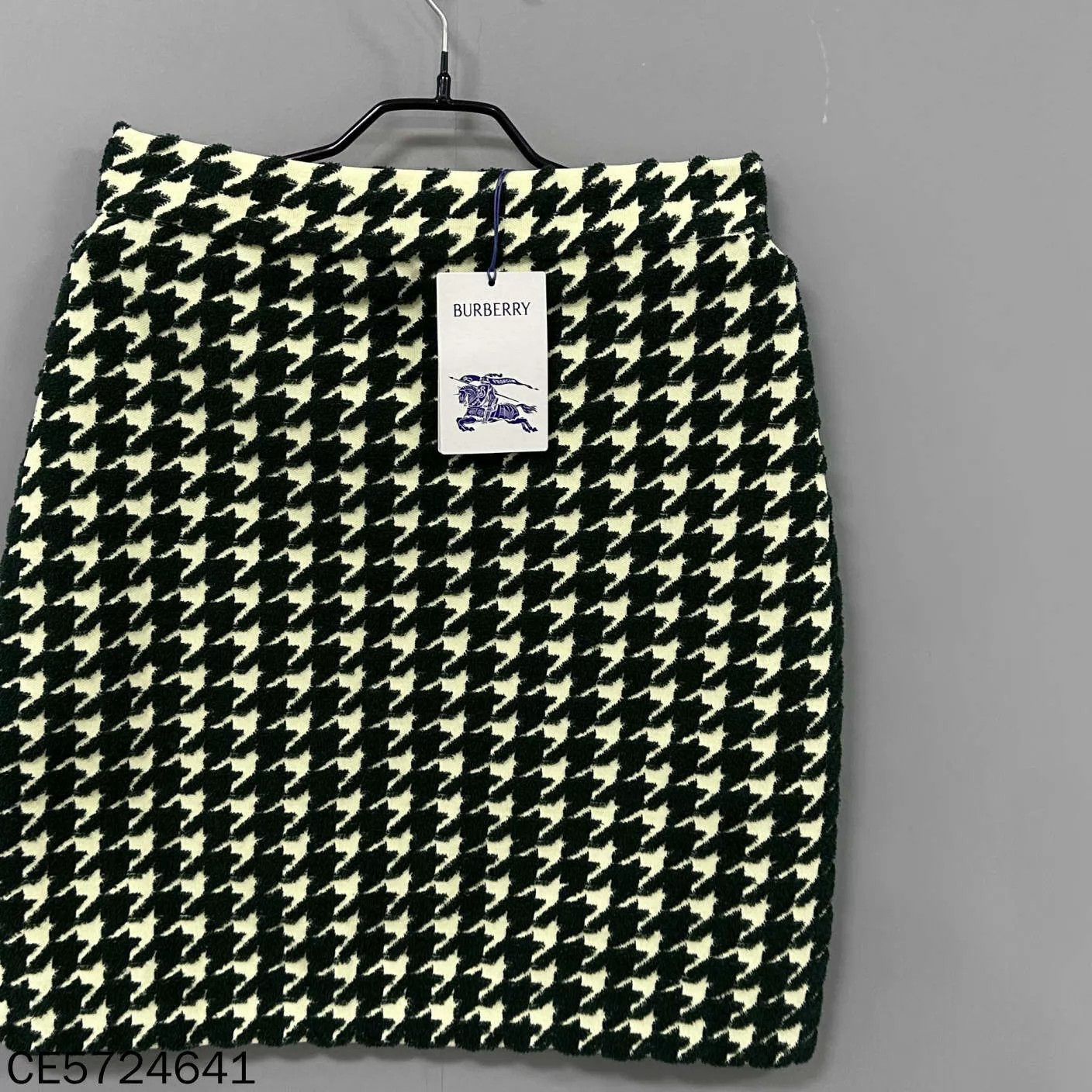 Burberry Burberry Checked Flocked Short Skirt Dark Green M Size 27" / US 4 / IT 40 - 3 Thumbnail