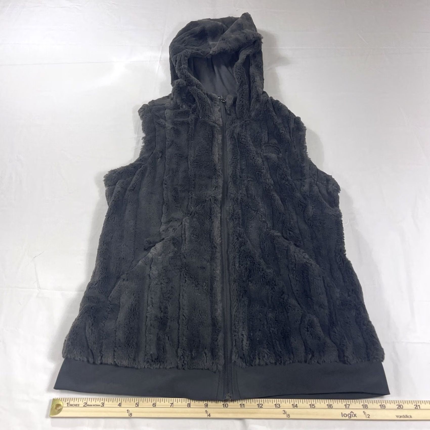 The North Face The North Face Vest Hoodie M Women Gray FURLANDER Full Zip Faux Fur Lined Zip Vest Outdoor Winter 90s? Size M / US 6-8 / IT 42-44 - 6 Thumbnail