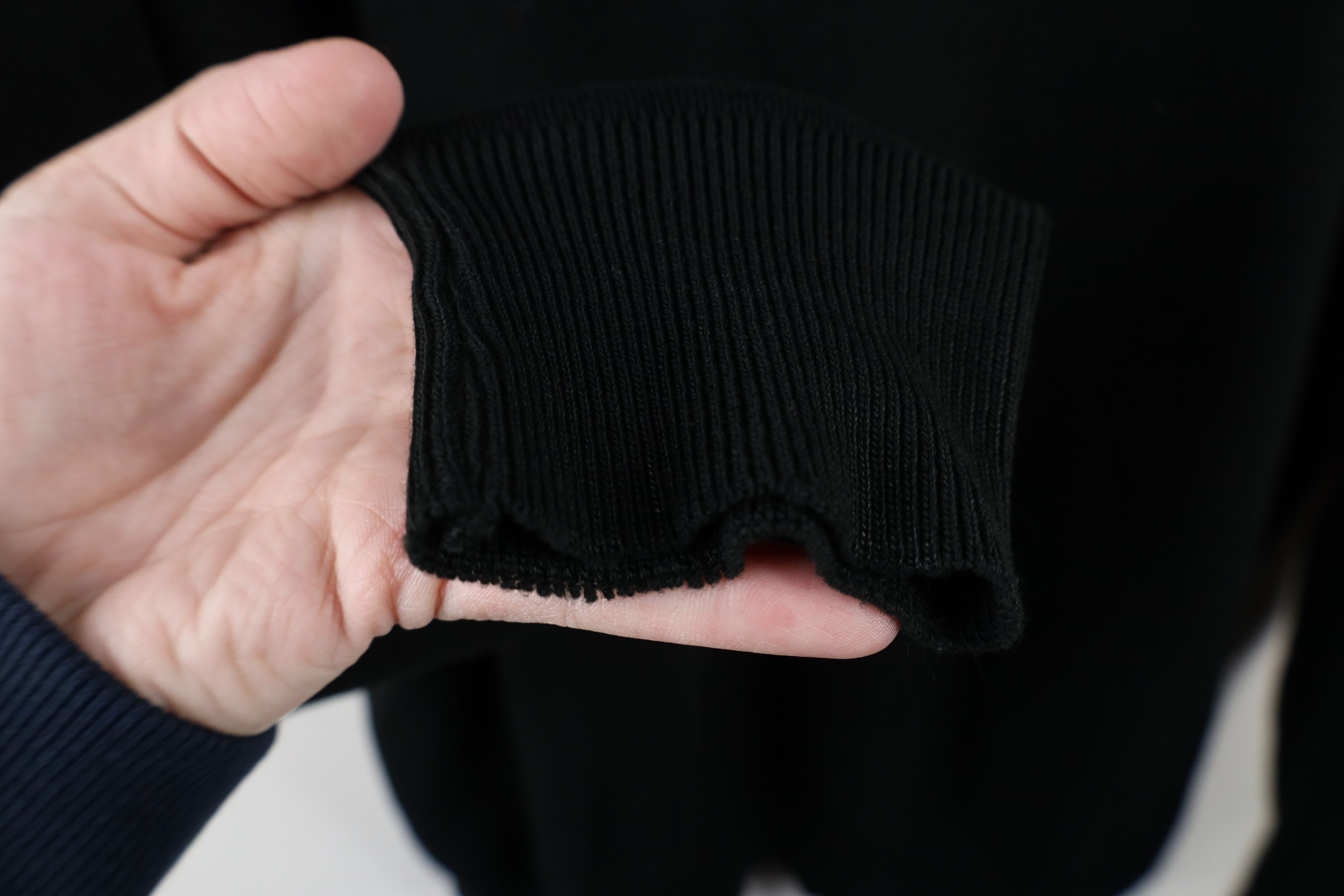 Vintage Vintage 70s Streetwear Blank Knit V-Neck Sweater USA Black Size US L / EU 52-54 / 3 - 6 Thumbnail