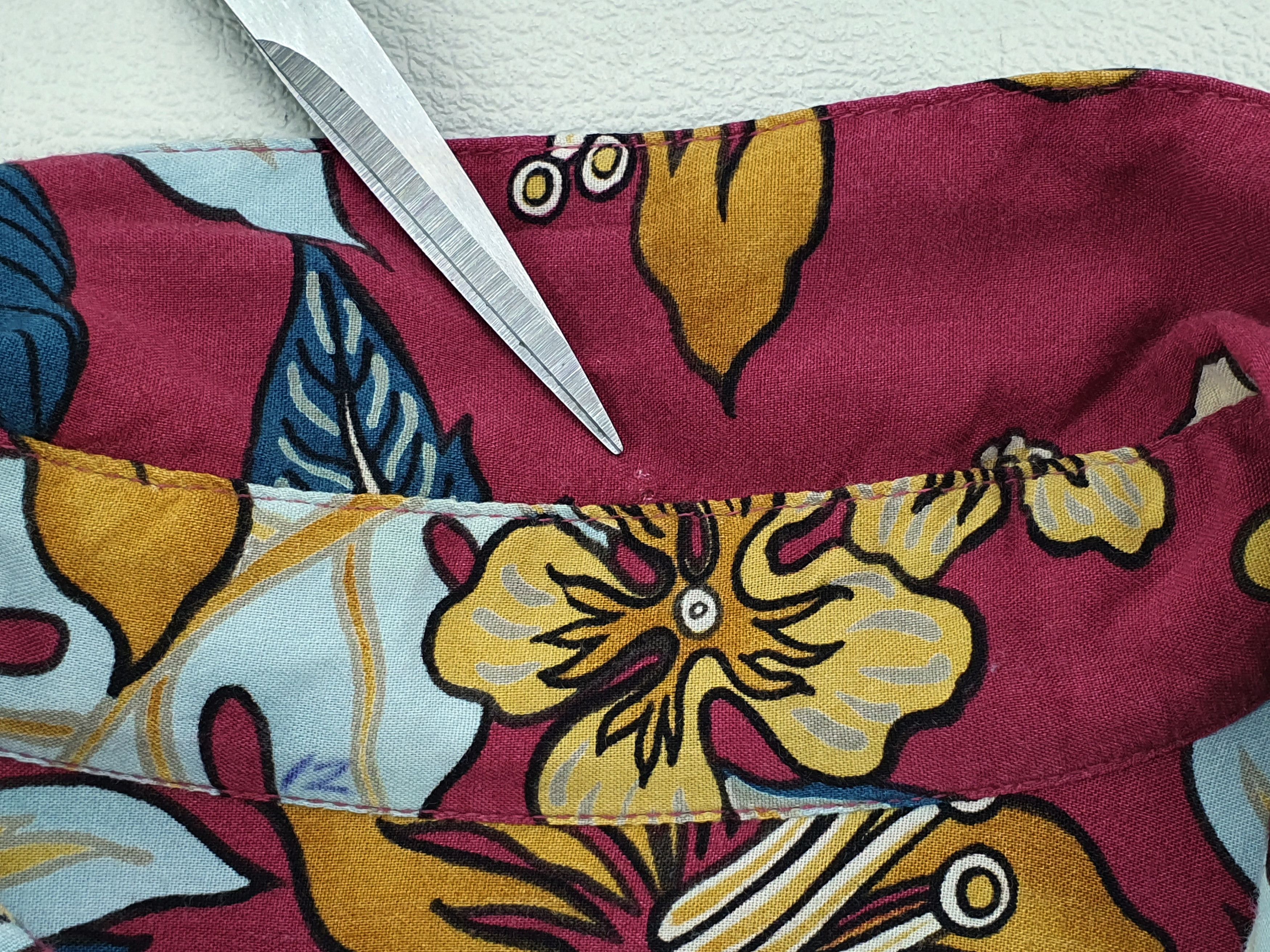 Reyn Spooner Vintage Hawaiian Floral Spun Rayon Aloha Shirt Size L Size US L / EU 52-54 / 3 - 8 Thumbnail