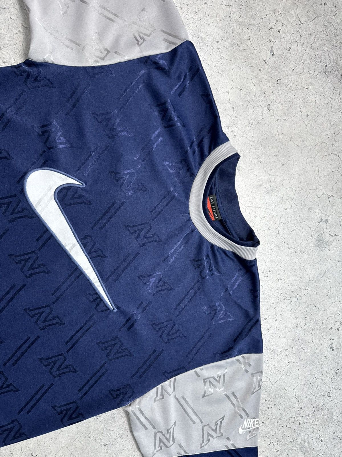 Nike Nike Vintage 90s Monogram Jersey Shirt Big Swoosh Logo Y2K Size US XL / EU 56 / 4 - 5 Thumbnail