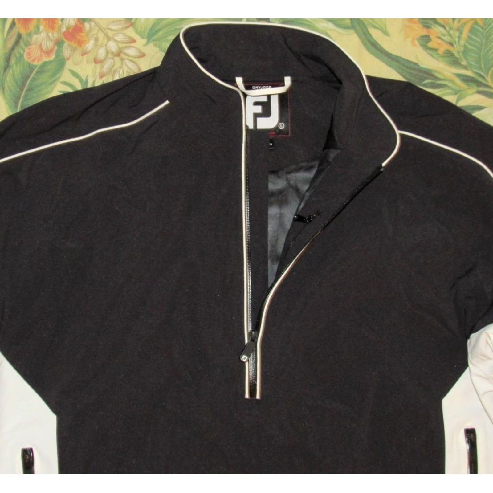 Footjoy FOOTJOY Tour Collection Black White 1/2 Zip Short Sleeve Golf Jacket Large Size US 33 - 2 Thumbnail