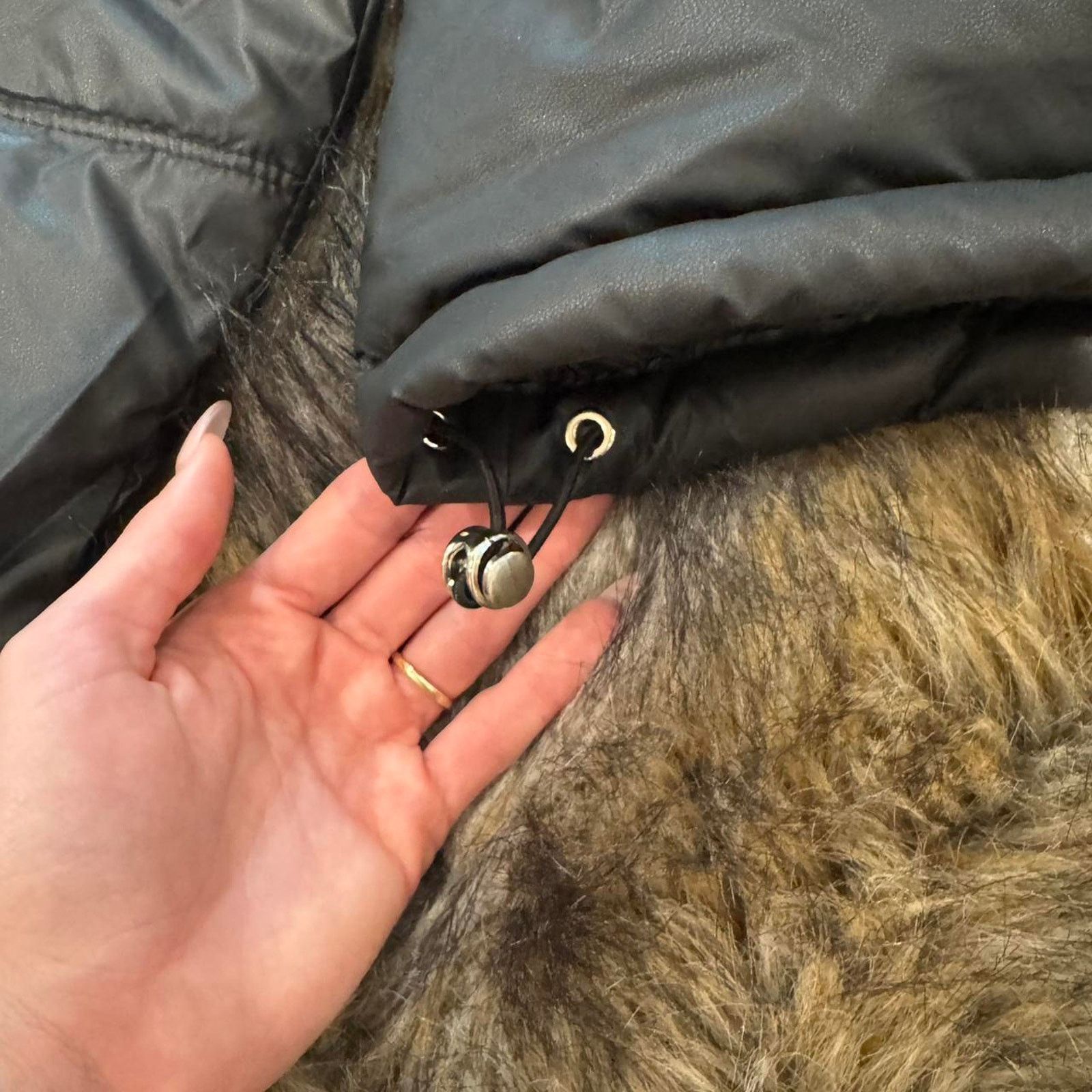 Express NWT Womens Express Puffer Jacket $128 MSRP Limited Edition Size S / US 4 / IT 40 - 4 Thumbnail