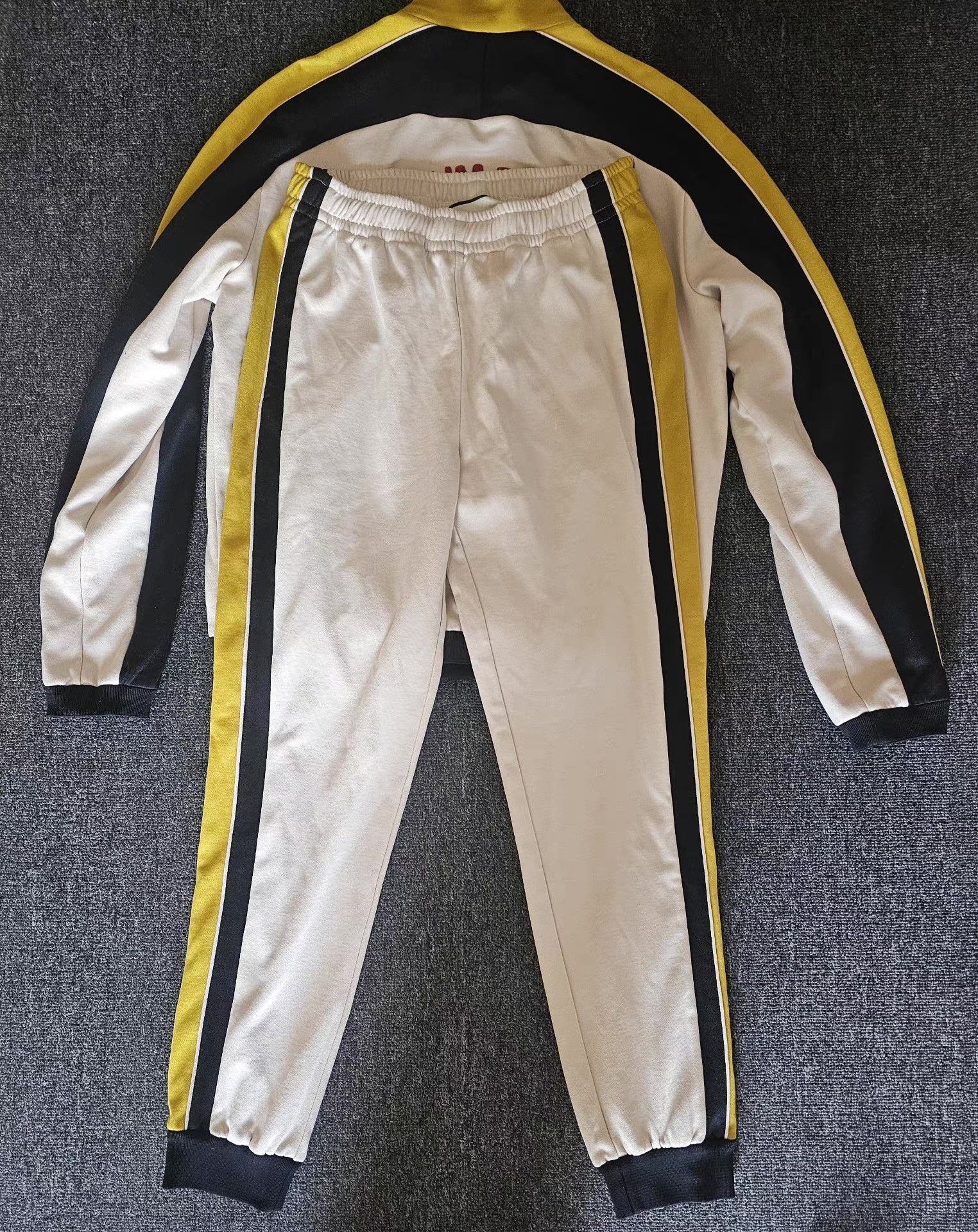 Gucci Gucci Tracksuit Q4 Size US M / EU 48-50 / 2 - 5 Thumbnail