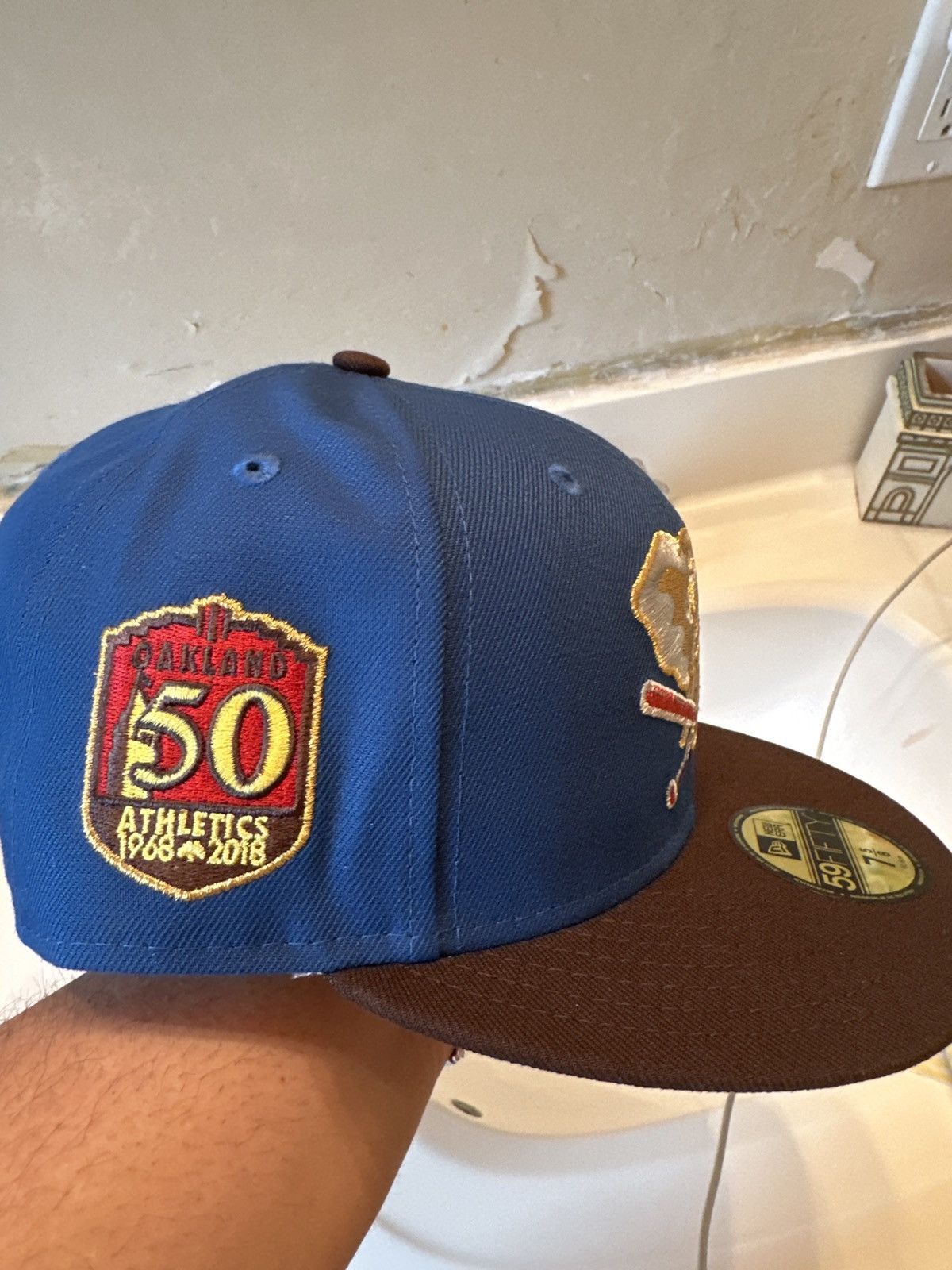image of Hat Club x New Era Rahnni Fitted Stomper Shinning Ace Oakland Athletics in Blue, Men's
