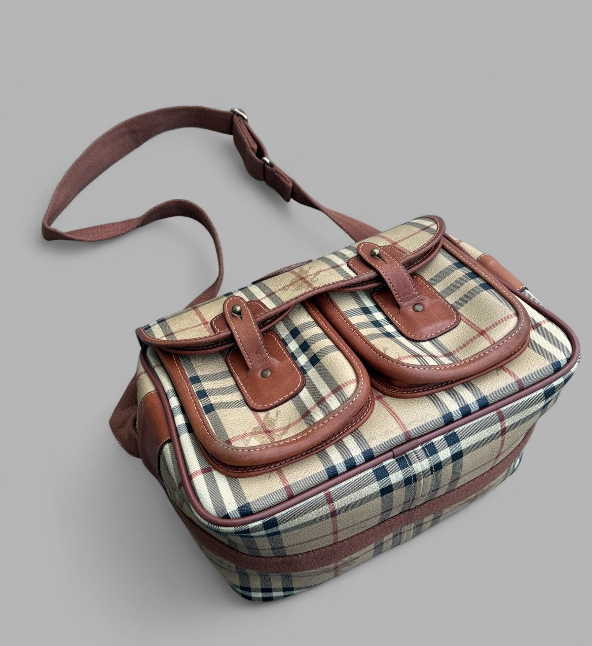 Burberry 80's BURBERRY NOVA CHECK Cargo Pockets Messenger Bag Size ONE SIZE - 4 Thumbnail