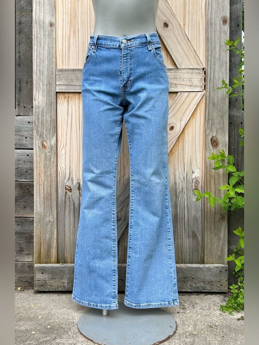 Levi's Vintage Clothing Vintage Y2K Levis 550 Stretch Denim Mid Rise Boot Cut Jeans Size 27" / US 4 / IT 40 - 1 Thumbnail