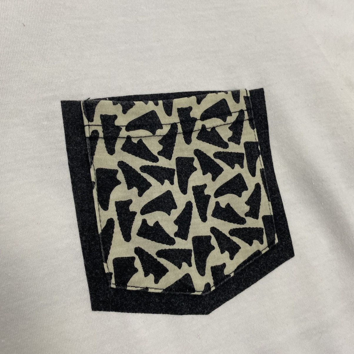 Japanese Brand × Marlboro × atmos Marlboro X Atmos Backhit Graphic tee Size US M / EU 48-50 / 2 - 4 Thumbnail