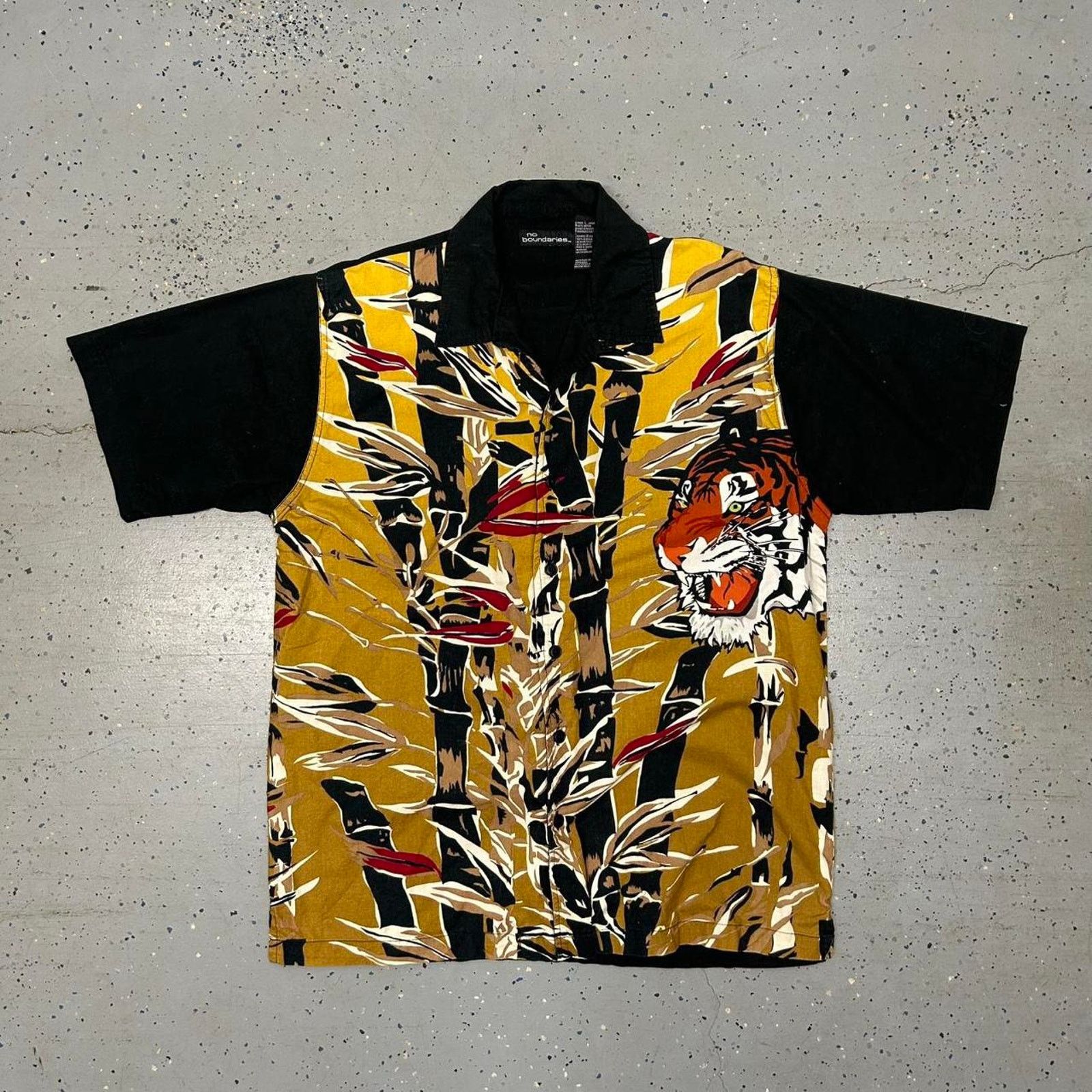 Other Yellow and black Y2K tiger print button up shirt Size US L / EU 52-54 / 3 - 1 Thumbnail