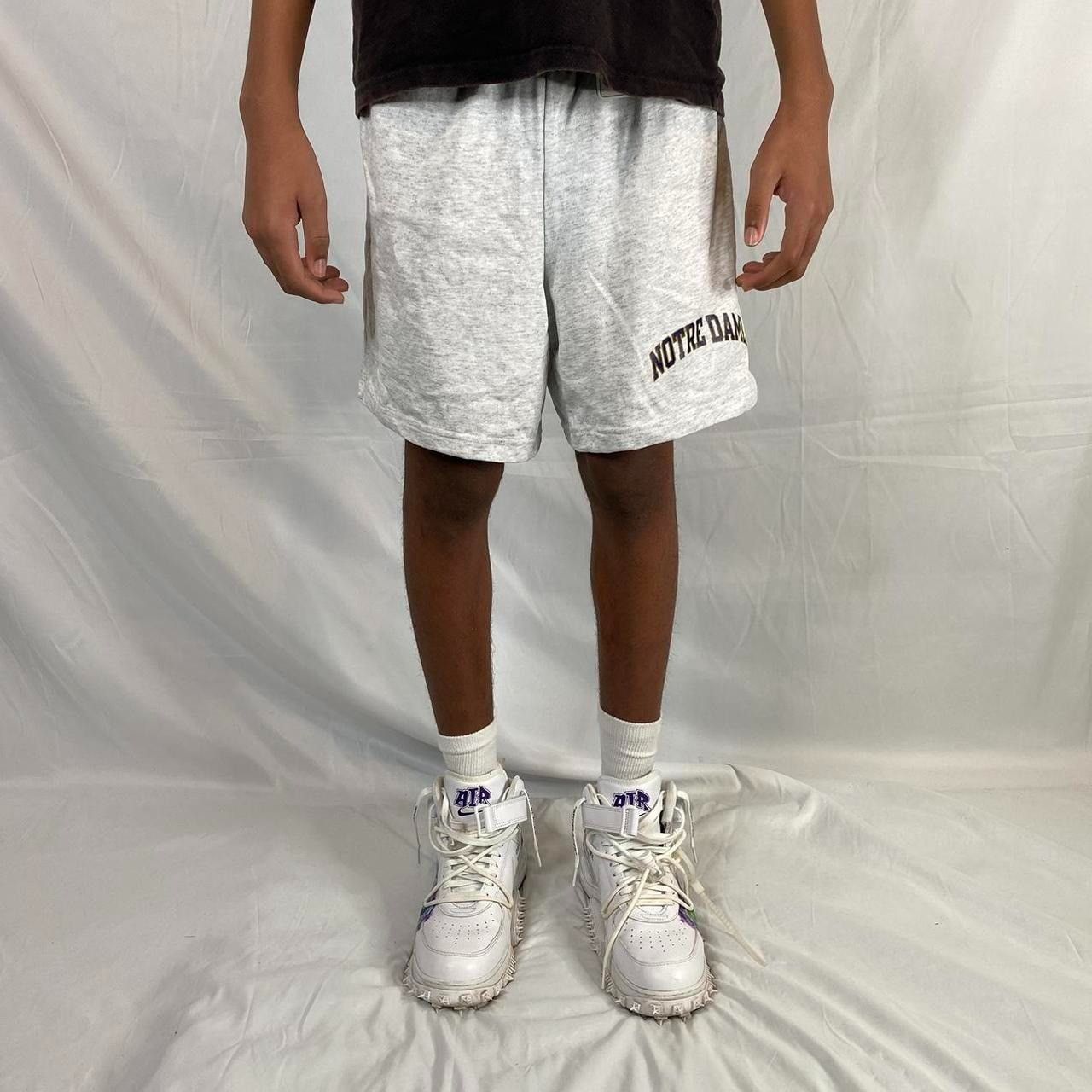 Champion Vintage NOTRE DAME athletic CHAMPION Shorts Size US 36 / EU 52 - 1 Thumbnail