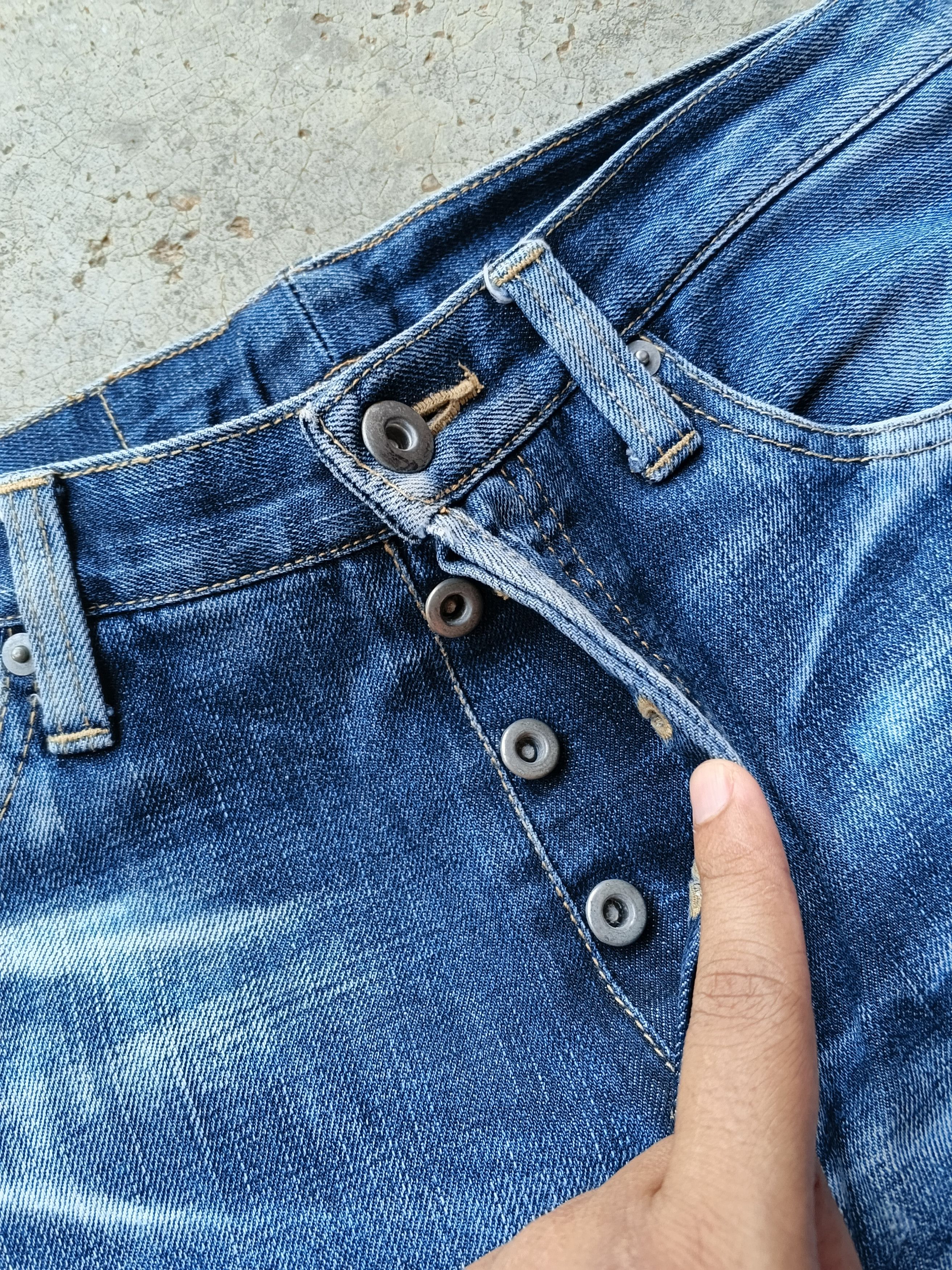 Tornado Mart Tornado Mart flared jeans Size US 31 - 6 Thumbnail