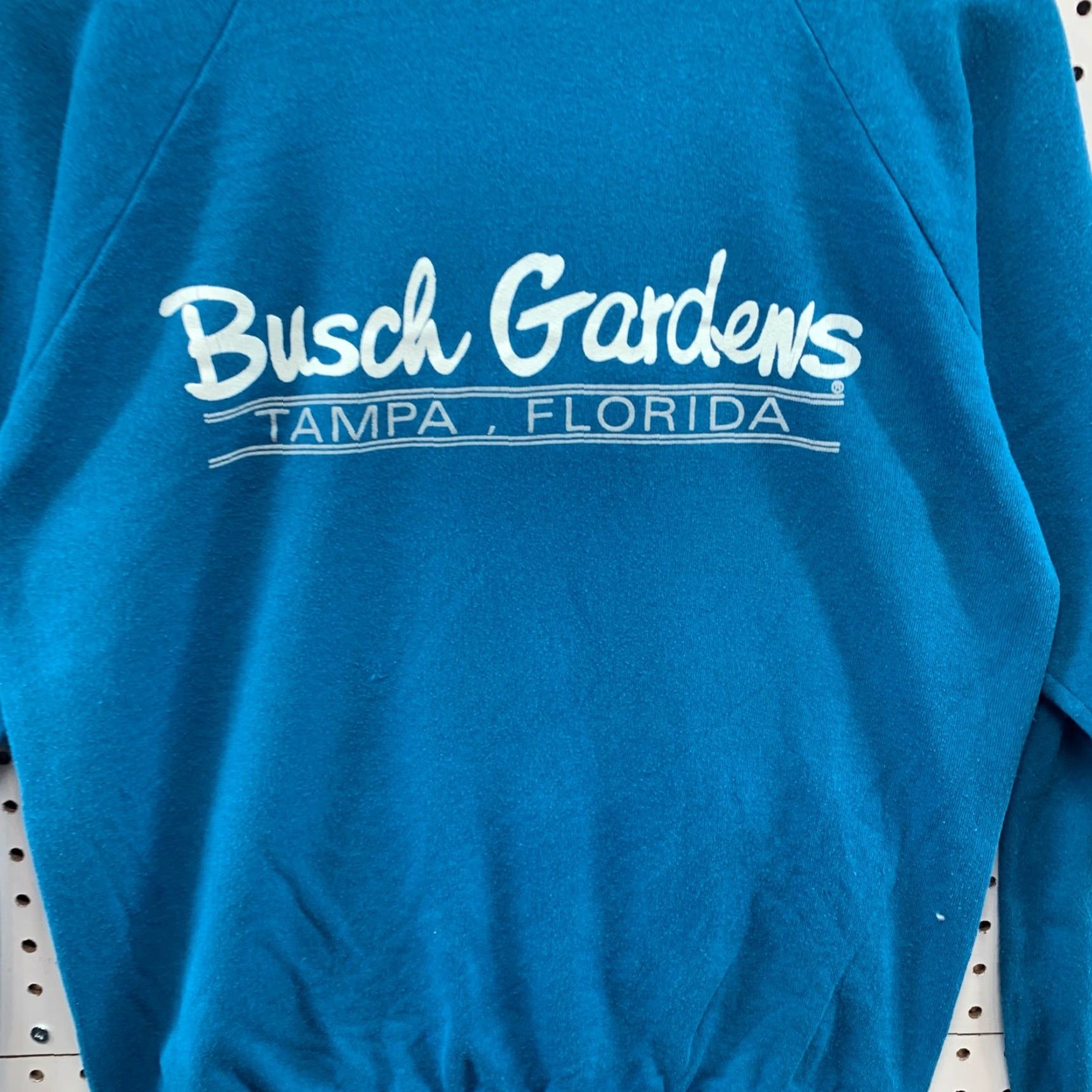 TEE JAYS Vintage 80s Busch Gardens Sweatshirt Crew Neck Adult Medium Raglan Blue Pullover Unisex 80s Graphic 20x26 Size US M / EU 48-50 / 2 - 7 Thumbnail