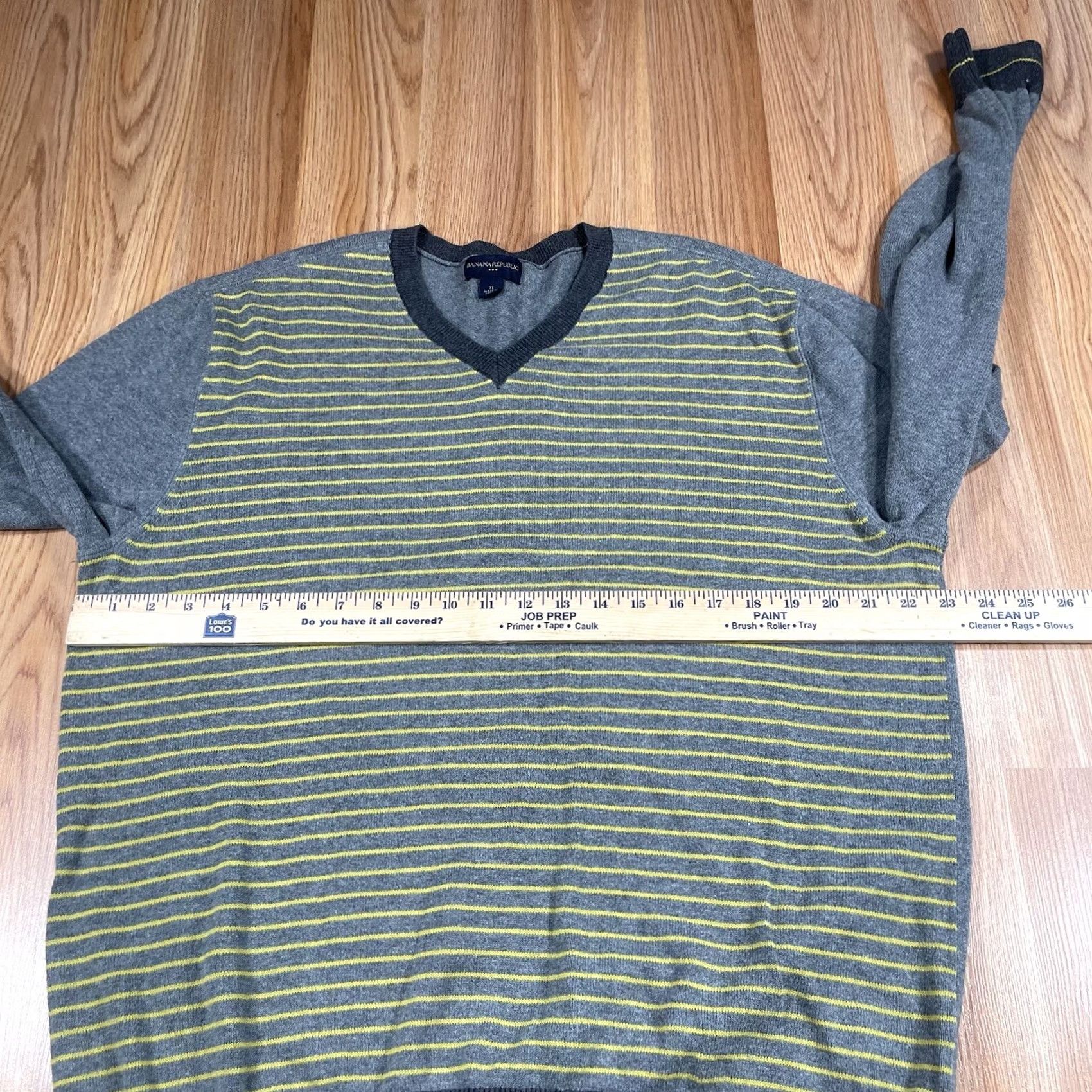 Banana Republic Banana Republic Sweater Men’s Extra Large Long Sleeve Pullover V-Neck Knit Shirt Size US XL / EU 56 / 4 - 5 Thumbnail