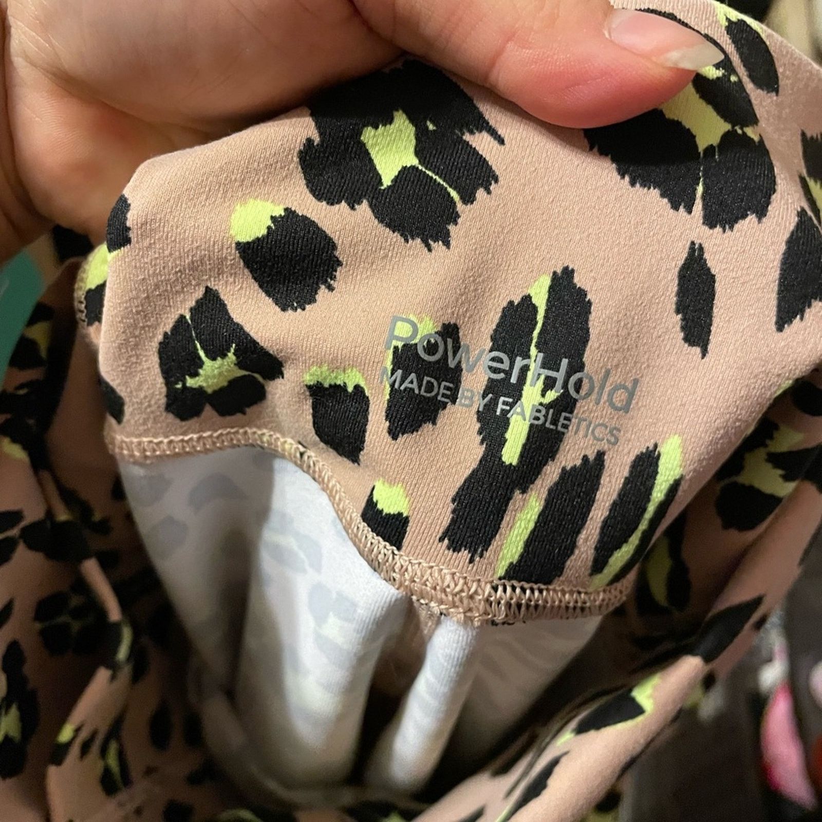 Fabletics FABLETICS POWERHOLD ANIMAL PRINT 7/8 LEGGINGS Size 27" / US 4 / IT 40 - 3 Thumbnail