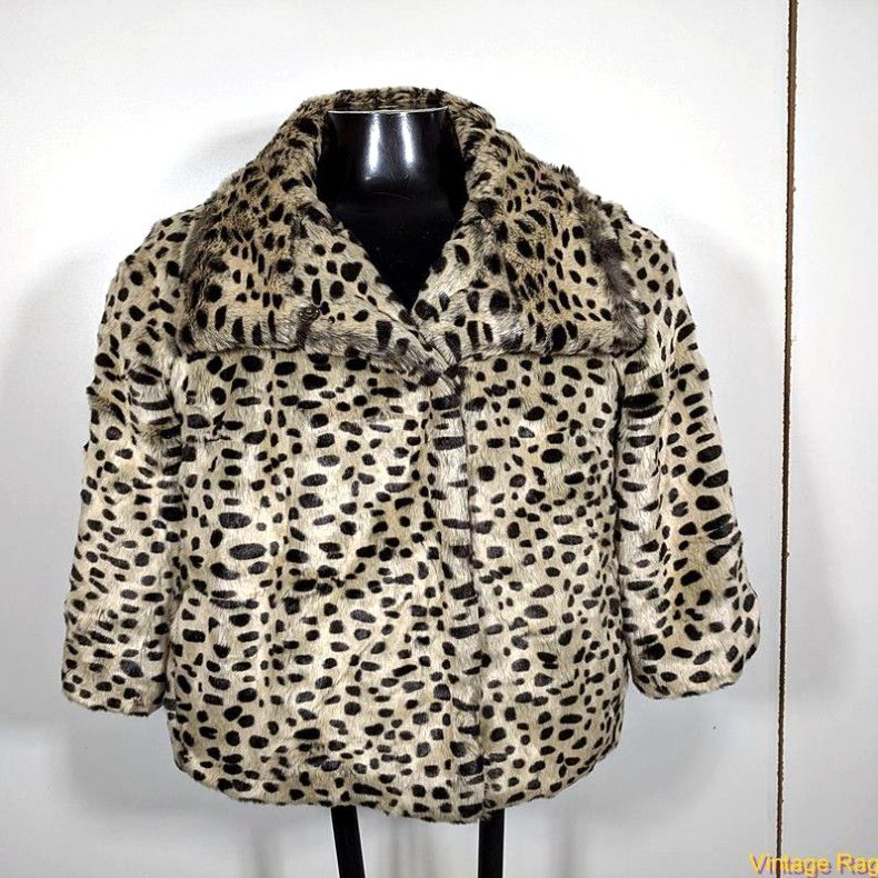 image of Vintage Vigoss Faux Fur Jacket Womens Size S Cheetah Print in White