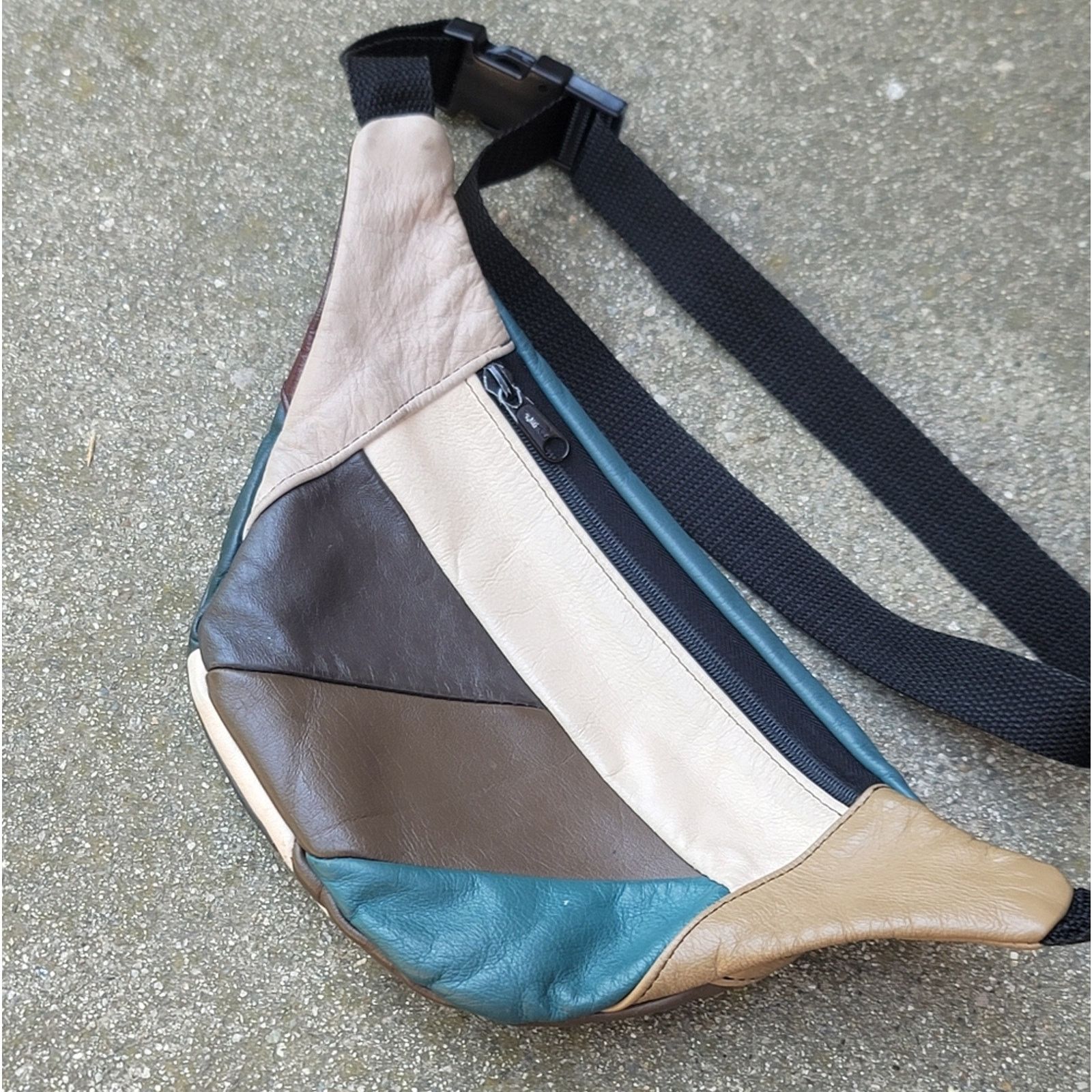 Handmade Vtg Leather Patchwork Fanny Pack Bag Size ONE SIZE - 4 Thumbnail