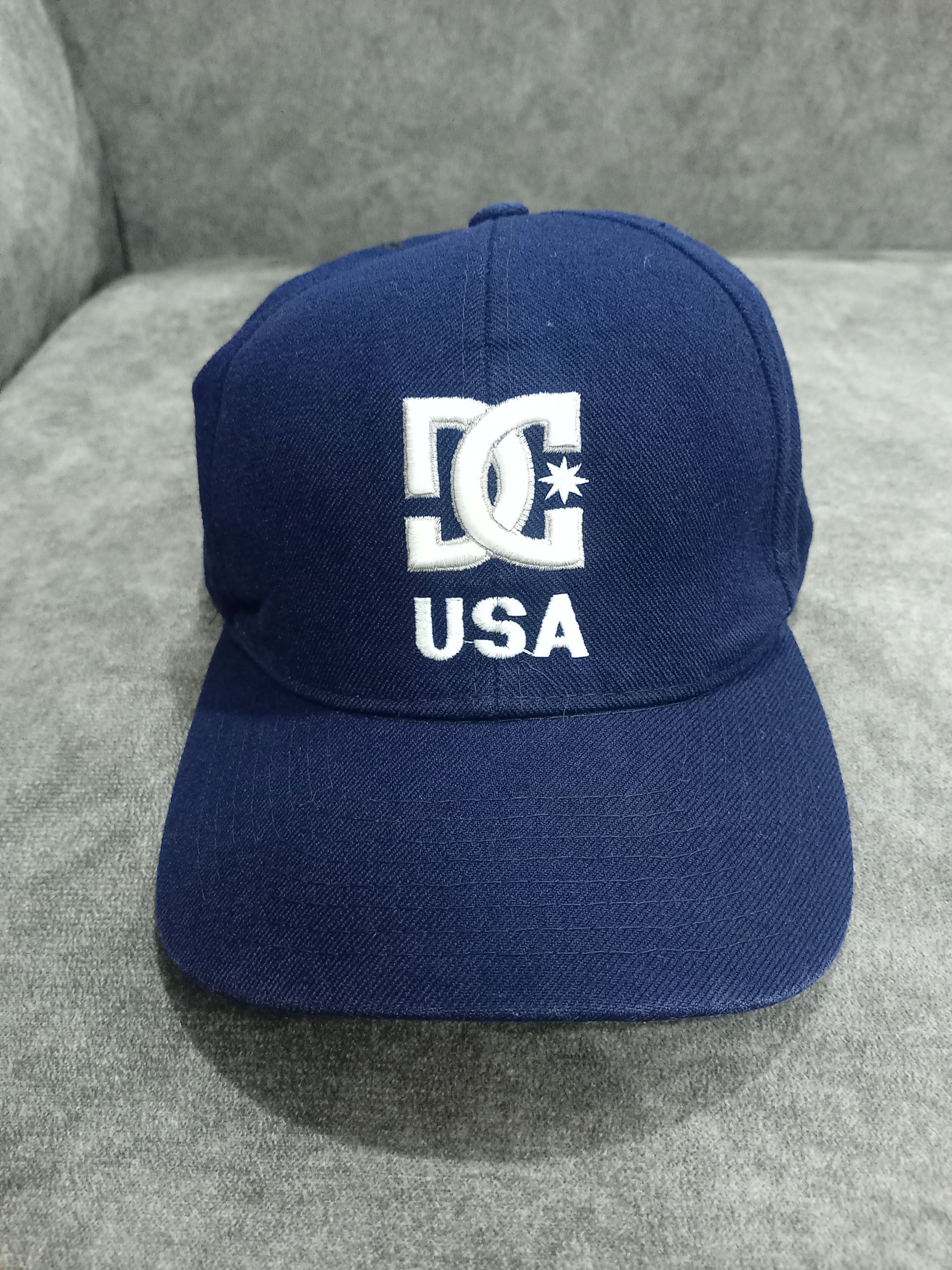 DC VINTAGE DC SHOE USA VELCRO HAT Size ONE SIZE - 1 Thumbnail