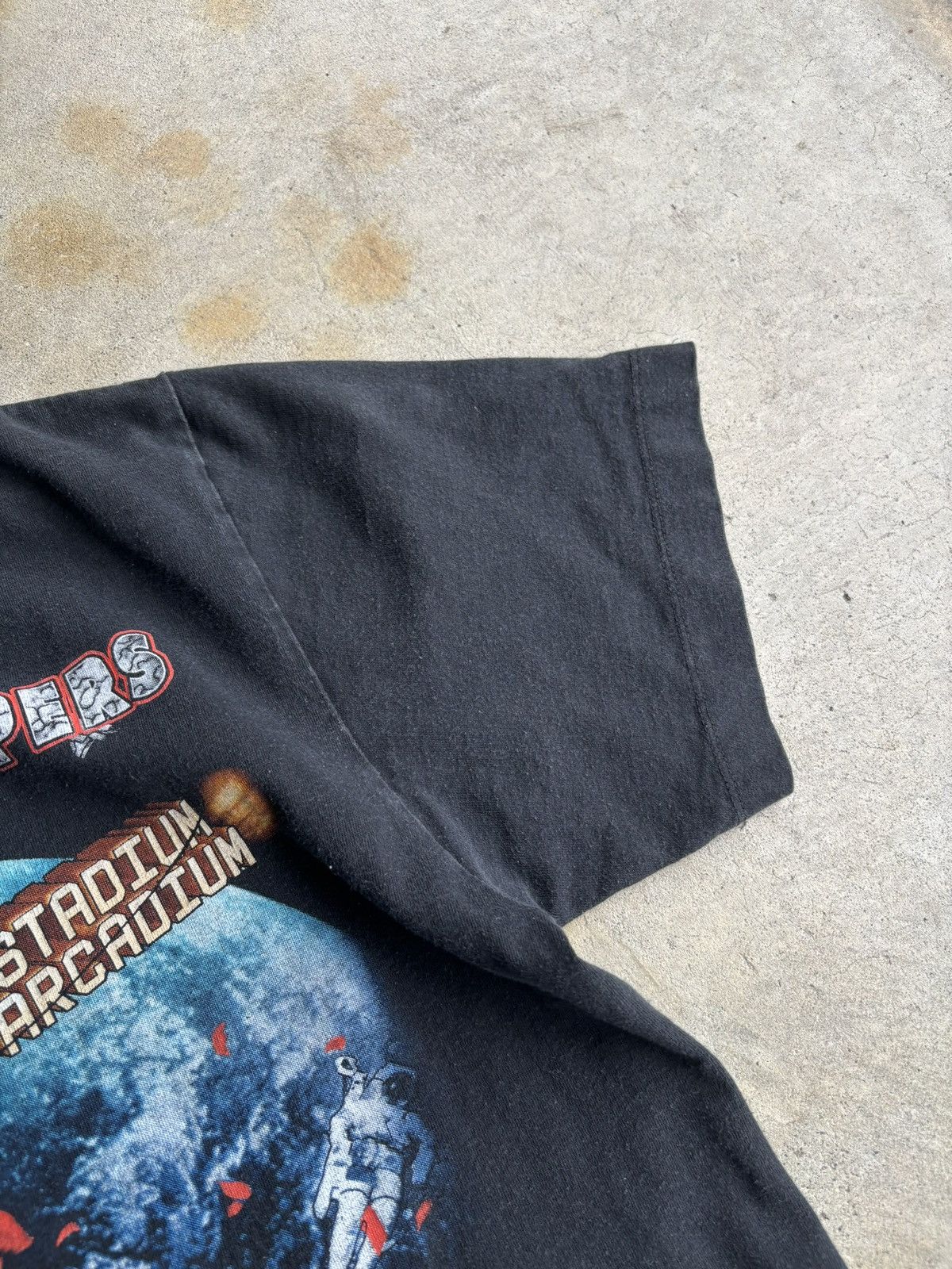 Band Tees Vintage Early 2000s Red Hot Chilli Peppers Thai Boot Tee Size US M / EU 48-50 / 2 - 5 Thumbnail
