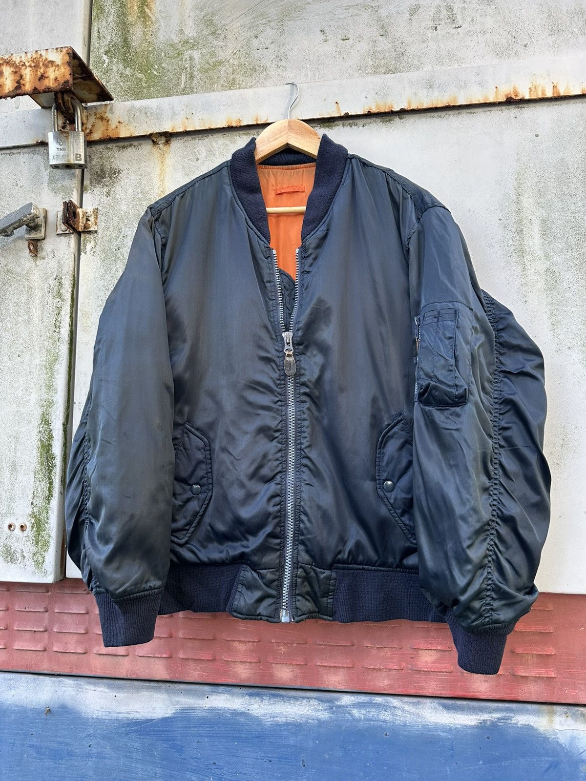 Vintage 🪖Vintage THRASHED MA-1 Man Intermediate Bomber Jacket Size US M / EU 48-50 / 2 - 5 Thumbnail