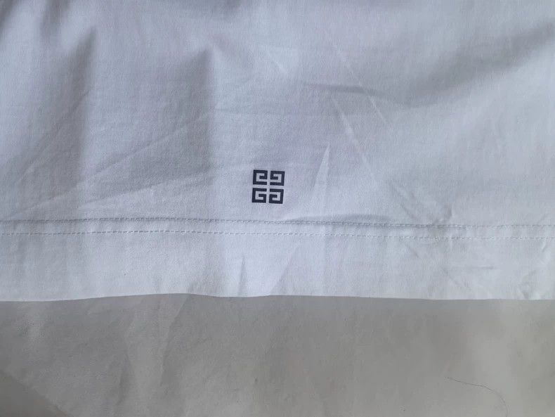 Givenchy Givenchy Short Sleeve White Ring Shape Size US XXS / EU 40 - 3 Thumbnail