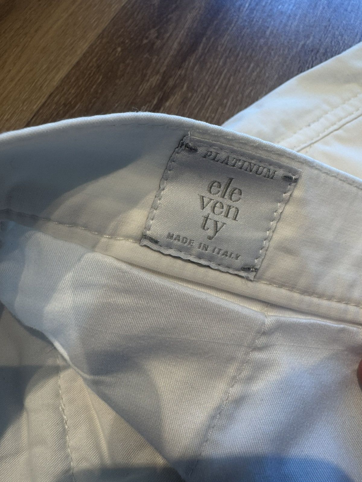 Eleventy Eleventy Cream Tapered Cargo Pants Size US 33 - 7 Thumbnail