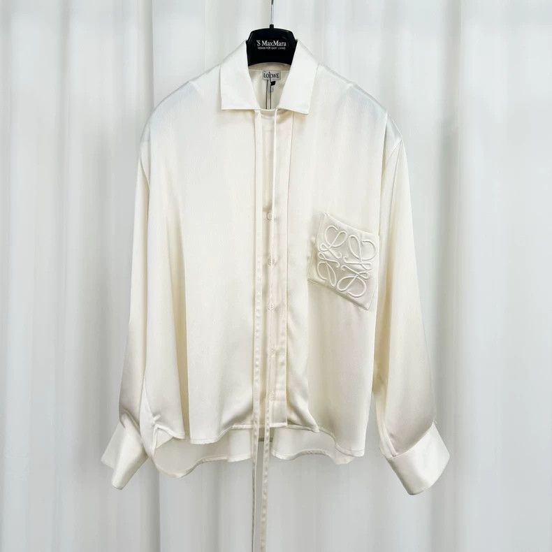 Loewe Loewe Embroidered Logo pocket silk shirt Size S / US 4 / IT 40 - 1 Thumbnail