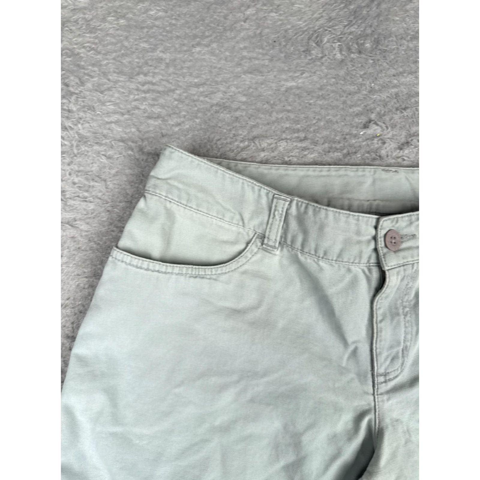 The North Face The North Face Cargo Shorts Womens 8 Green Cotton Twill Hiking Outdoor 32x6 Size 30" / US 8 / IT 44 - 4 Thumbnail