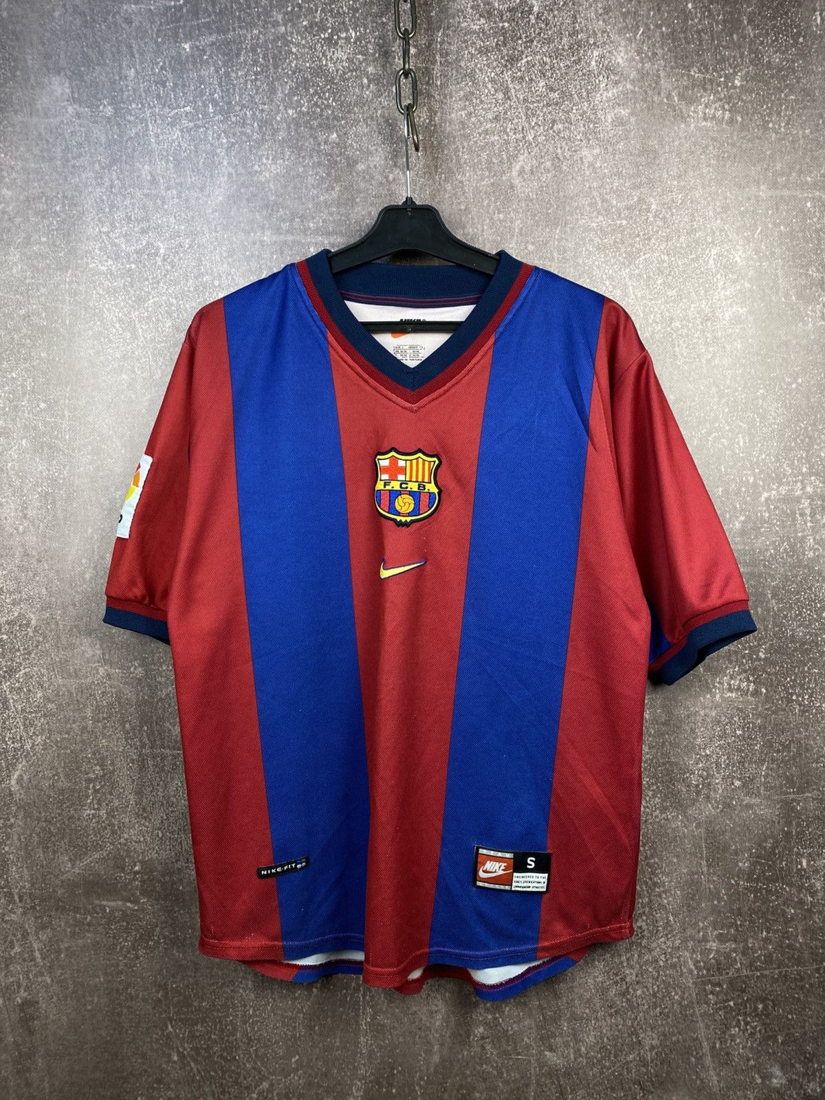 Nike NIKE BARCELONA CENTENARY HOME #21 Luis Enrique Size US S / EU 44-46 / 1 - 1 Thumbnail