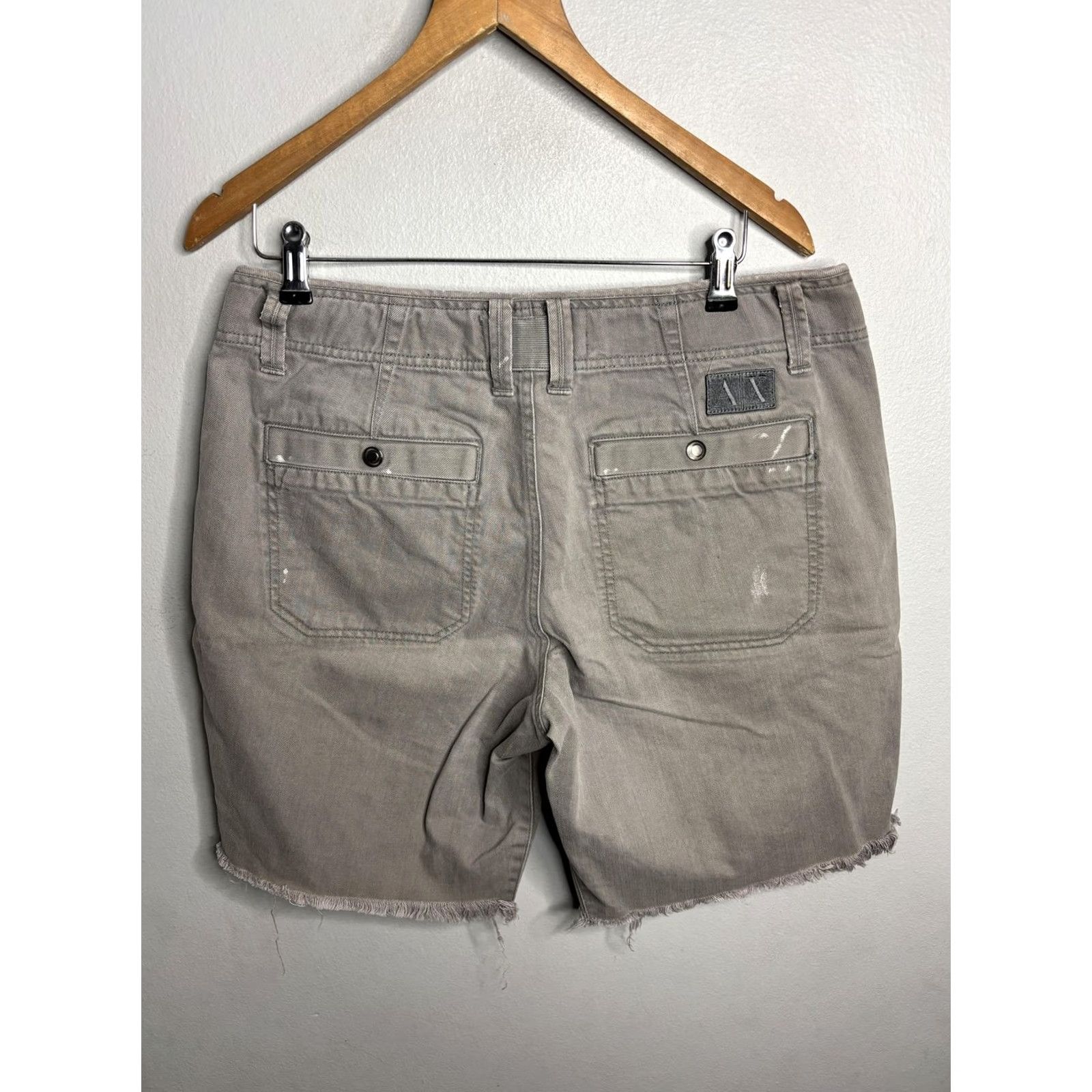 Armani Exchange VINTAGE Armani Exchange Shorts Mens 32 Gray Distressed Raw Hem Cutoff Paint Splatter Chino Casual Size US 32 / EU 48 - 5 Thumbnail